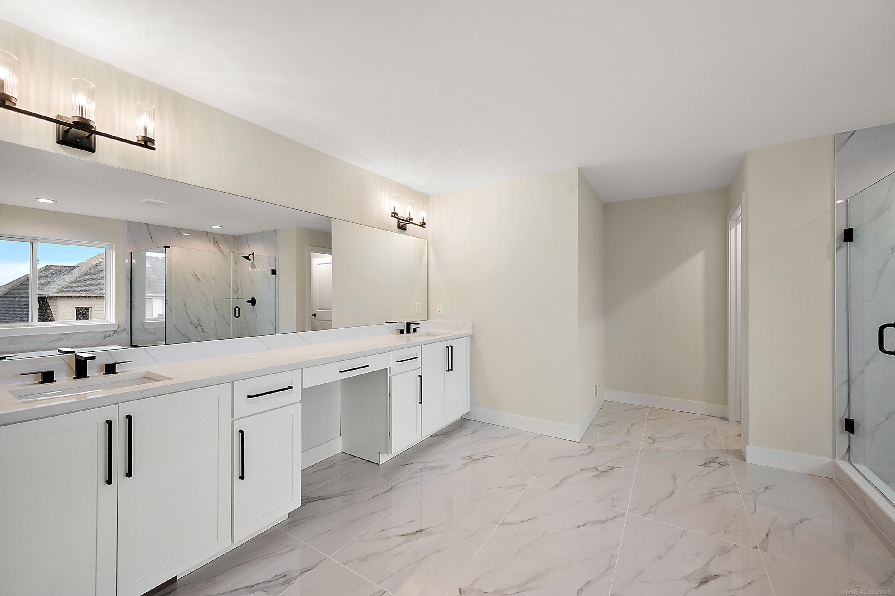 17000 Pienza Drive, Macomb, MI 48042 — Photo 33