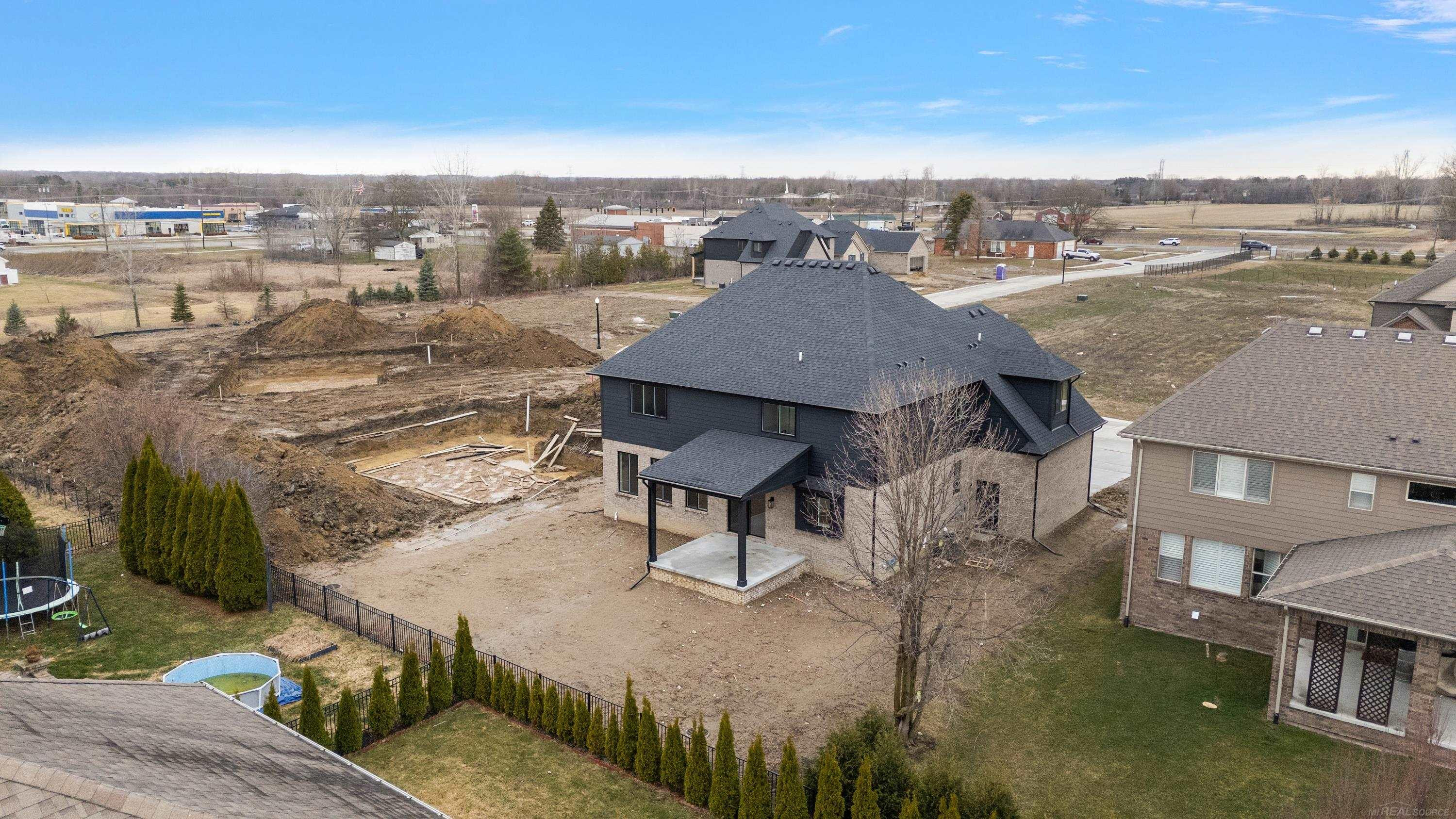 17000 Pienza Drive, Macomb, MI 48042 — Photo 58