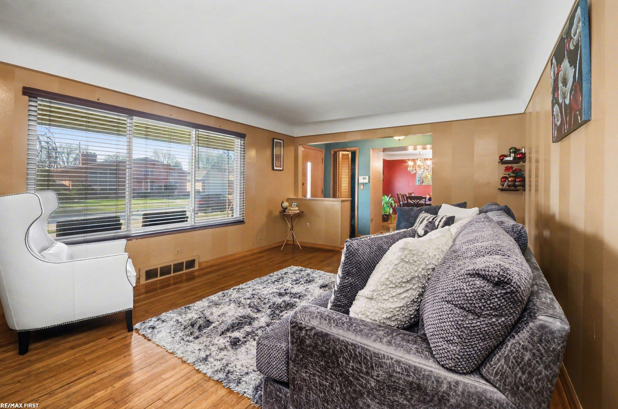 19063 Biscayne Avenue, Eastpointe, MI 48021 — Photo 9