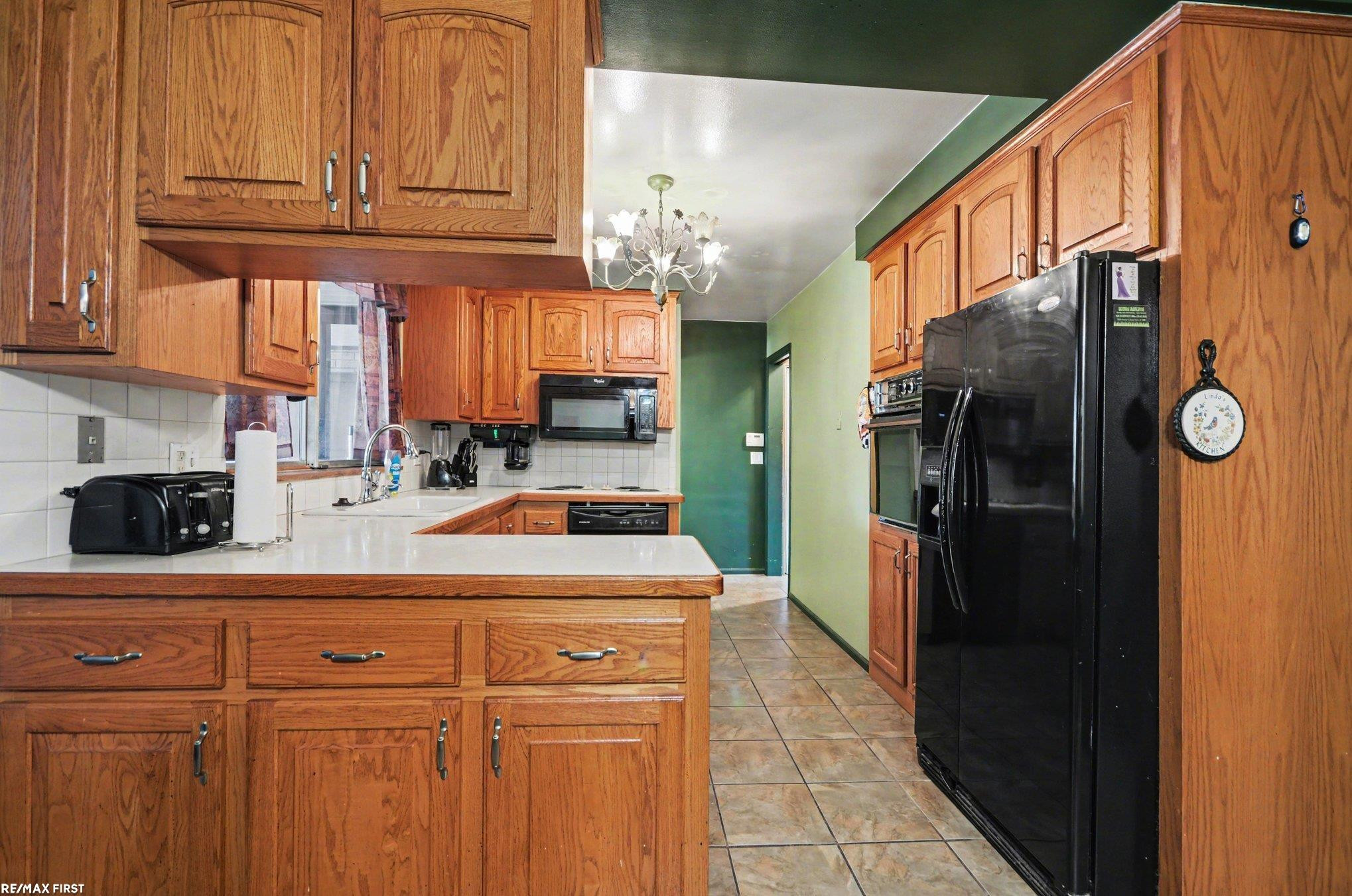 19063 Biscayne Avenue, Eastpointe, MI 48021 — Photo 14