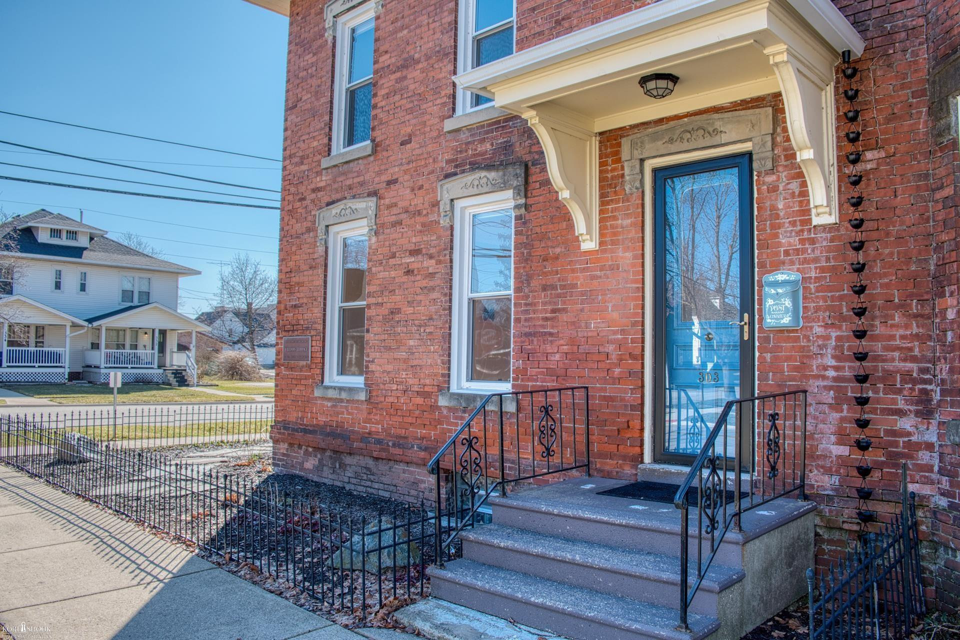 303 W Williams Street, Owosso, MI 48867 — Photo 3