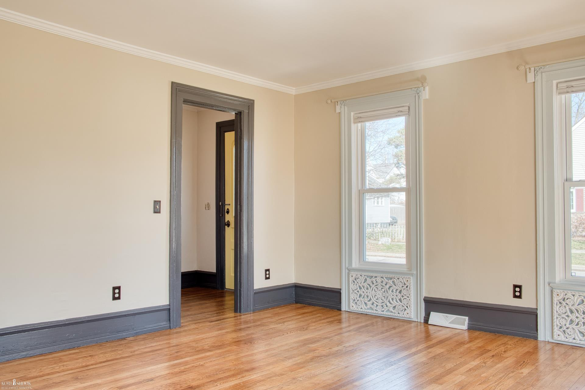 303 W Williams Street, Owosso, MI 48867 — Photo 15