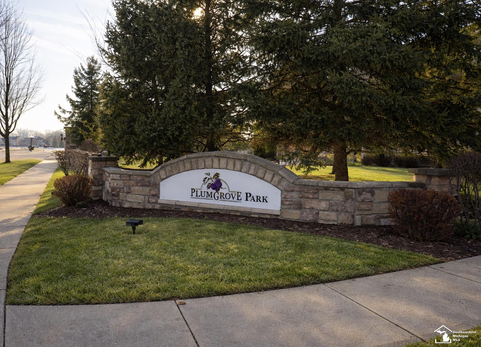 884 Plum Park Drive, 3, Monroe, MI 48161 — Photo 2