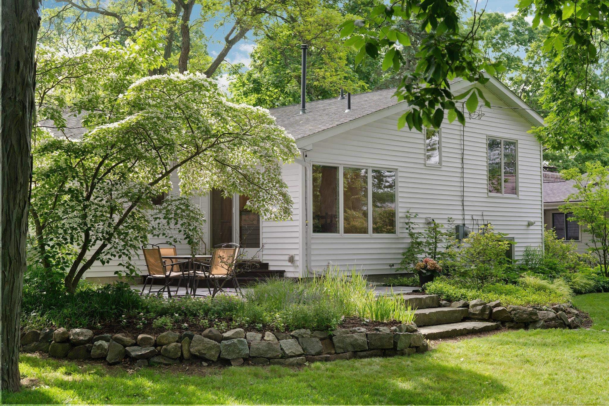 643 Hickory Lane, Saline, MI 48176 — Photo 31