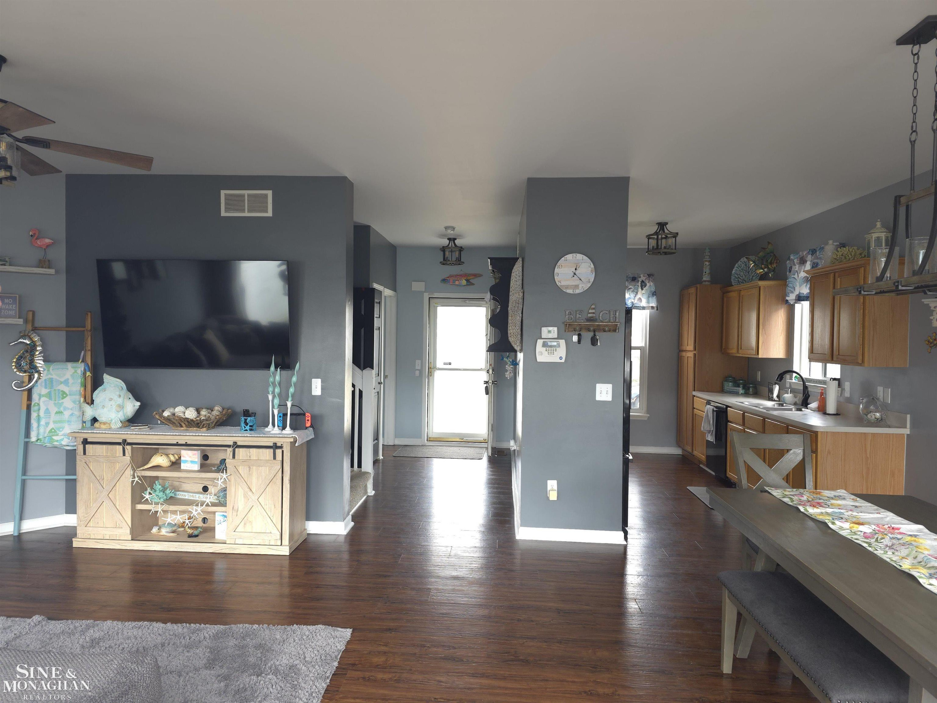 32176 Montclair Street, New Haven, MI 48048 — Photo 5