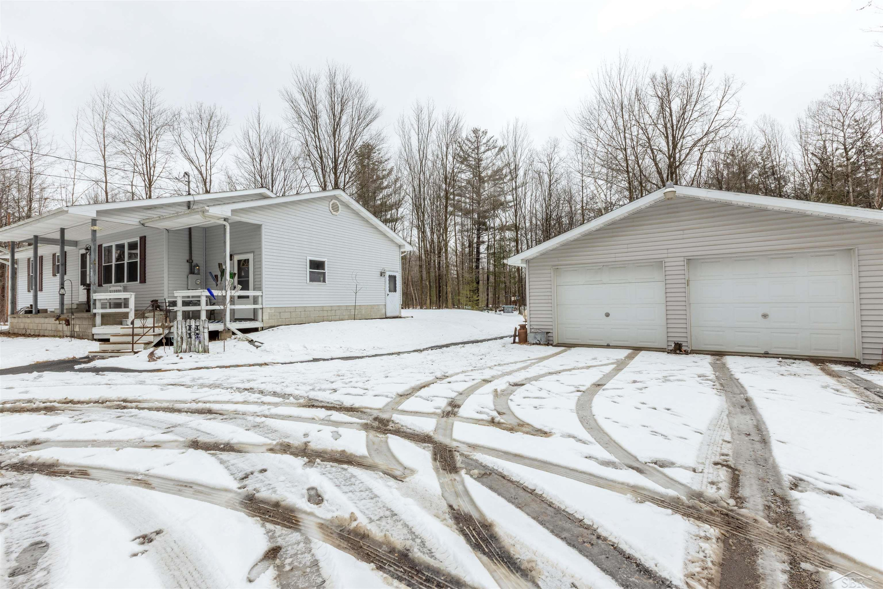 6556 N Magruder Road, Coleman, MI 48618 — Photo 32