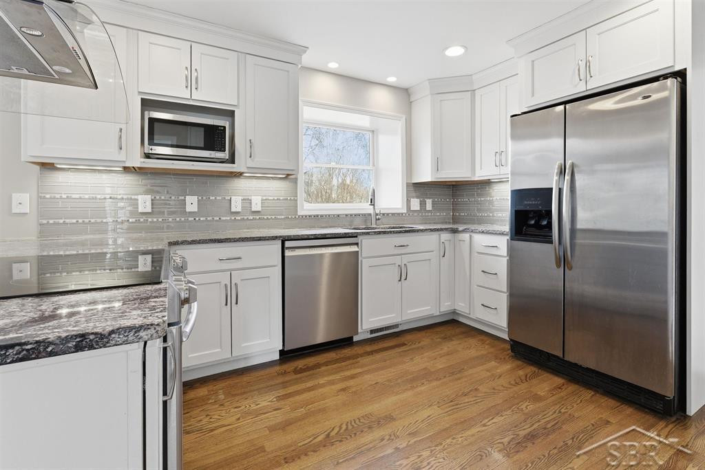 108 W Chapel Lane, Midland, MI 48640 — Photo 4