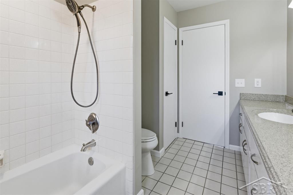 108 W Chapel Lane, Midland, MI 48640 — Photo 24