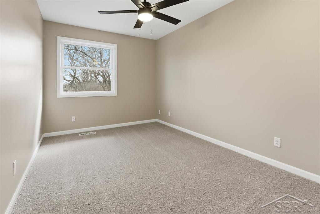 108 W Chapel Lane, Midland, MI 48640 — Photo 27