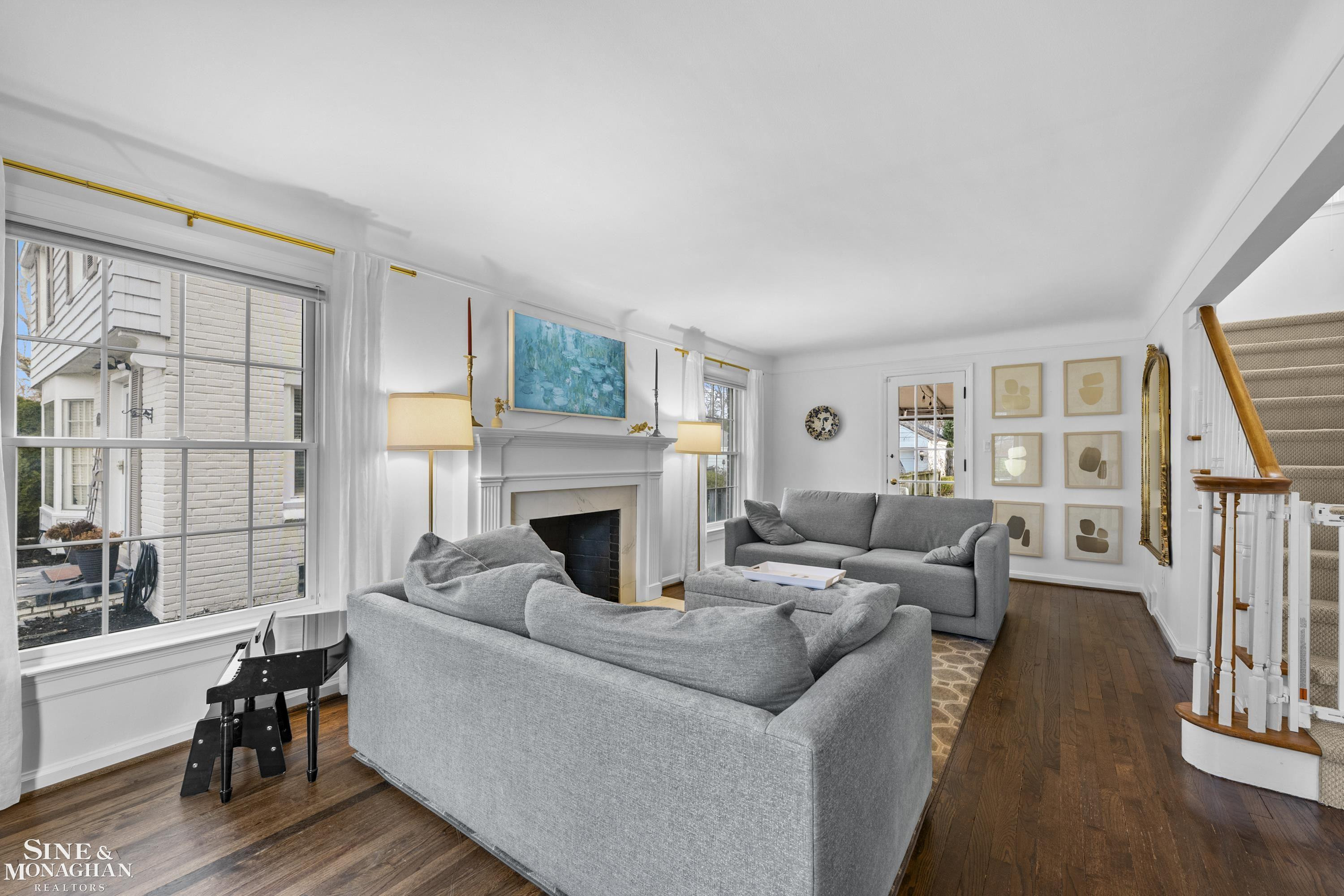 1890 Kenmore Drive, Grosse Pointe Woods, MI 48236 — Photo 8