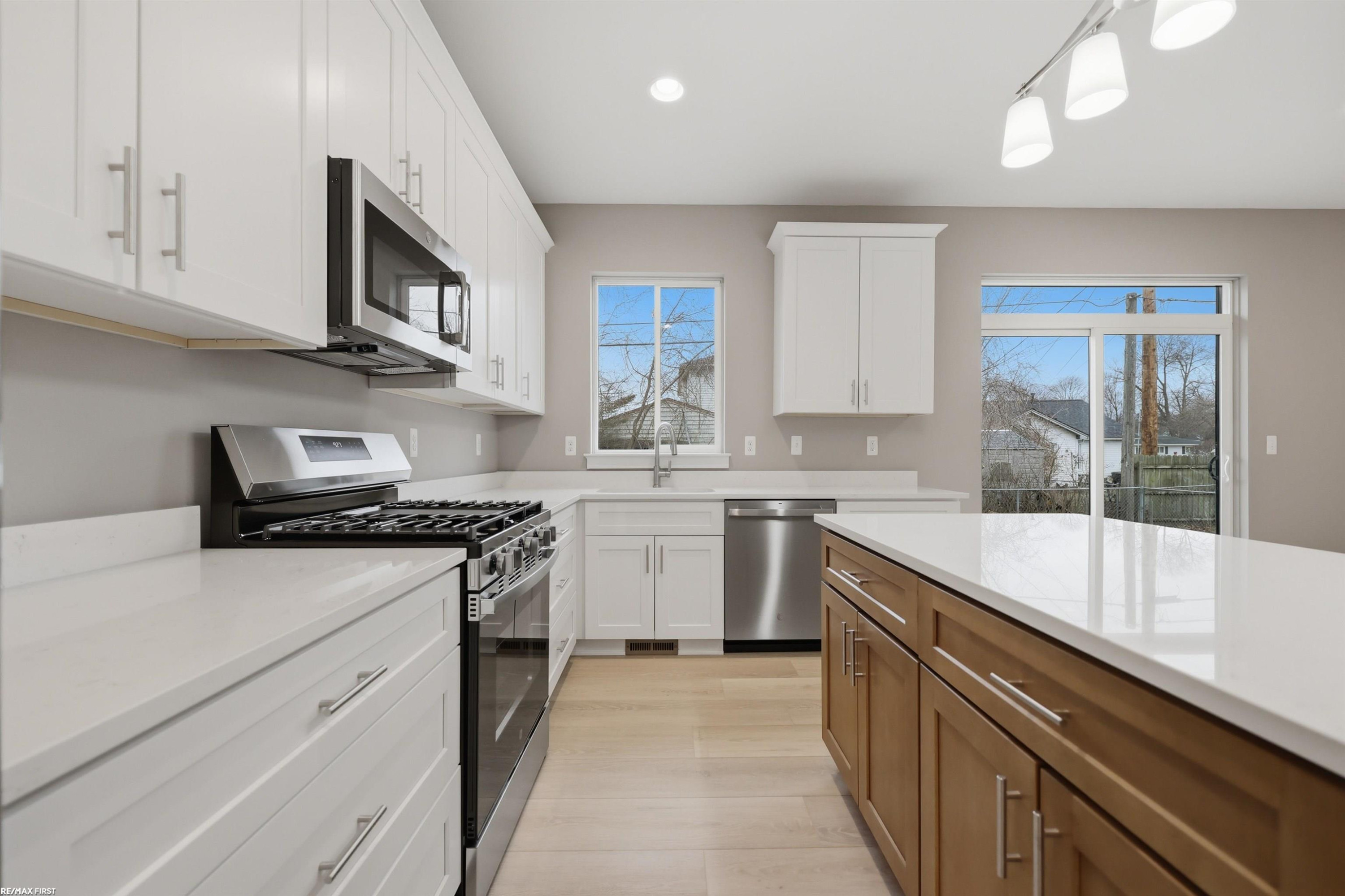 50591 Walpole Street, New Baltimore, MI 48047 — Photo 15