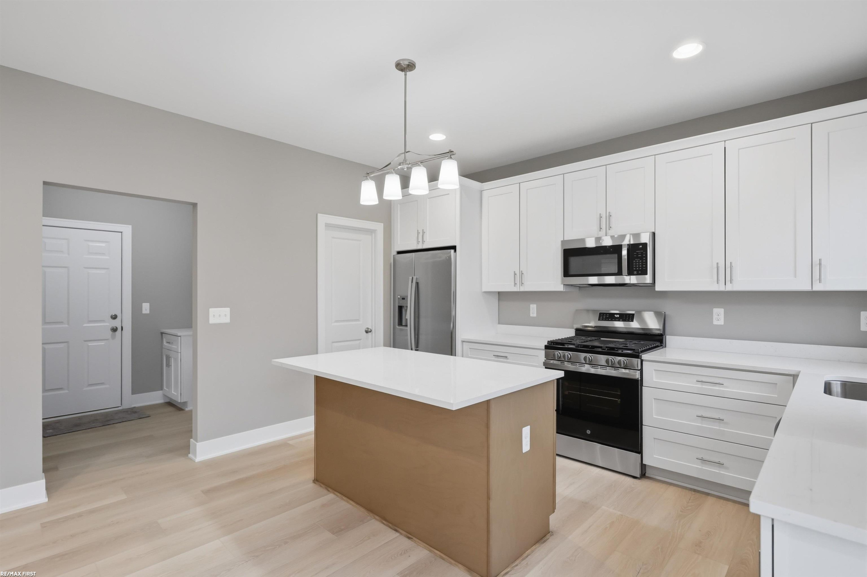 50591 Walpole Street, New Baltimore, MI 48047 — Photo 17