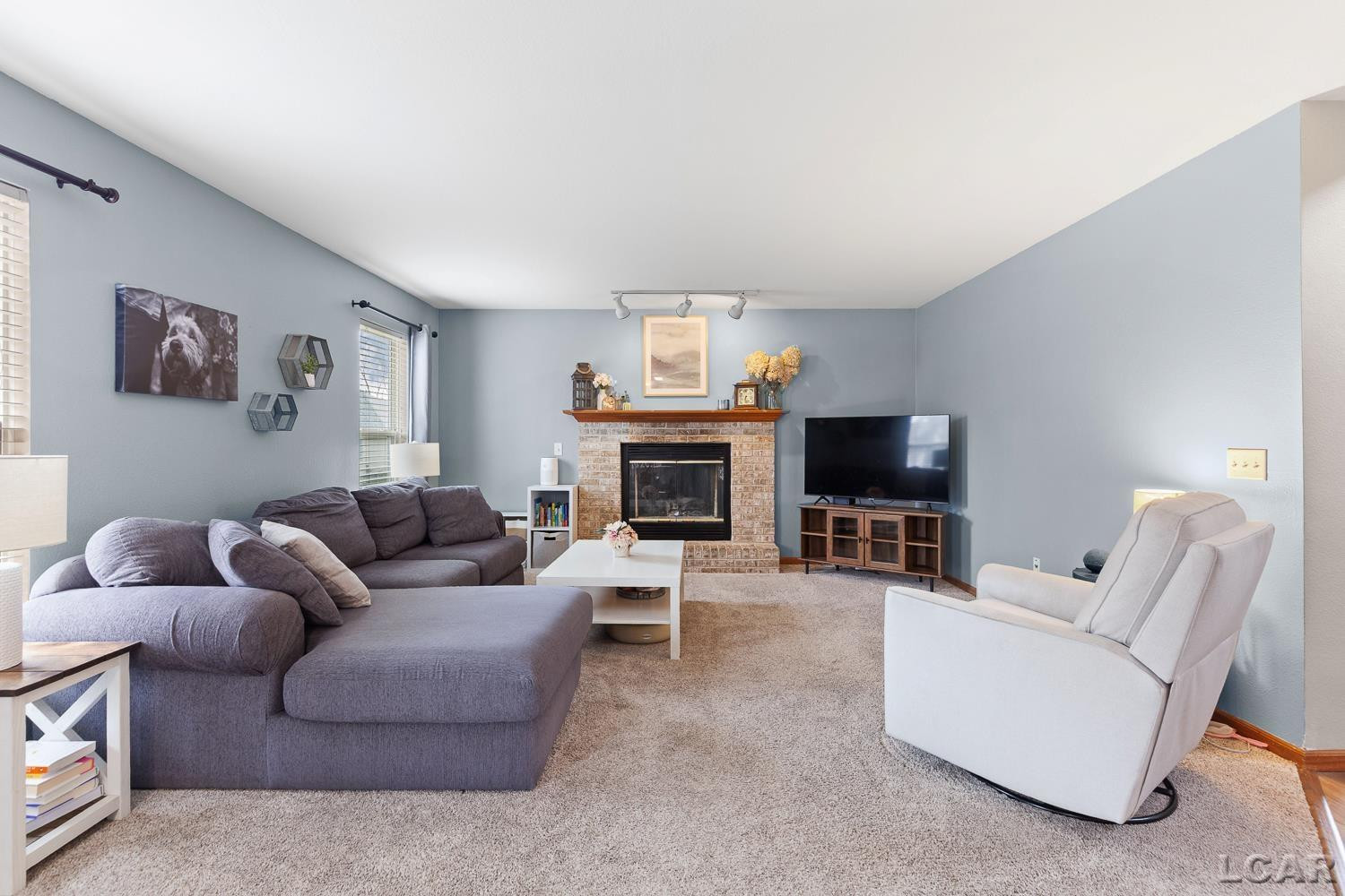 949 Hickory Creek Drive, Temperance, MI 48182 — Photo 5