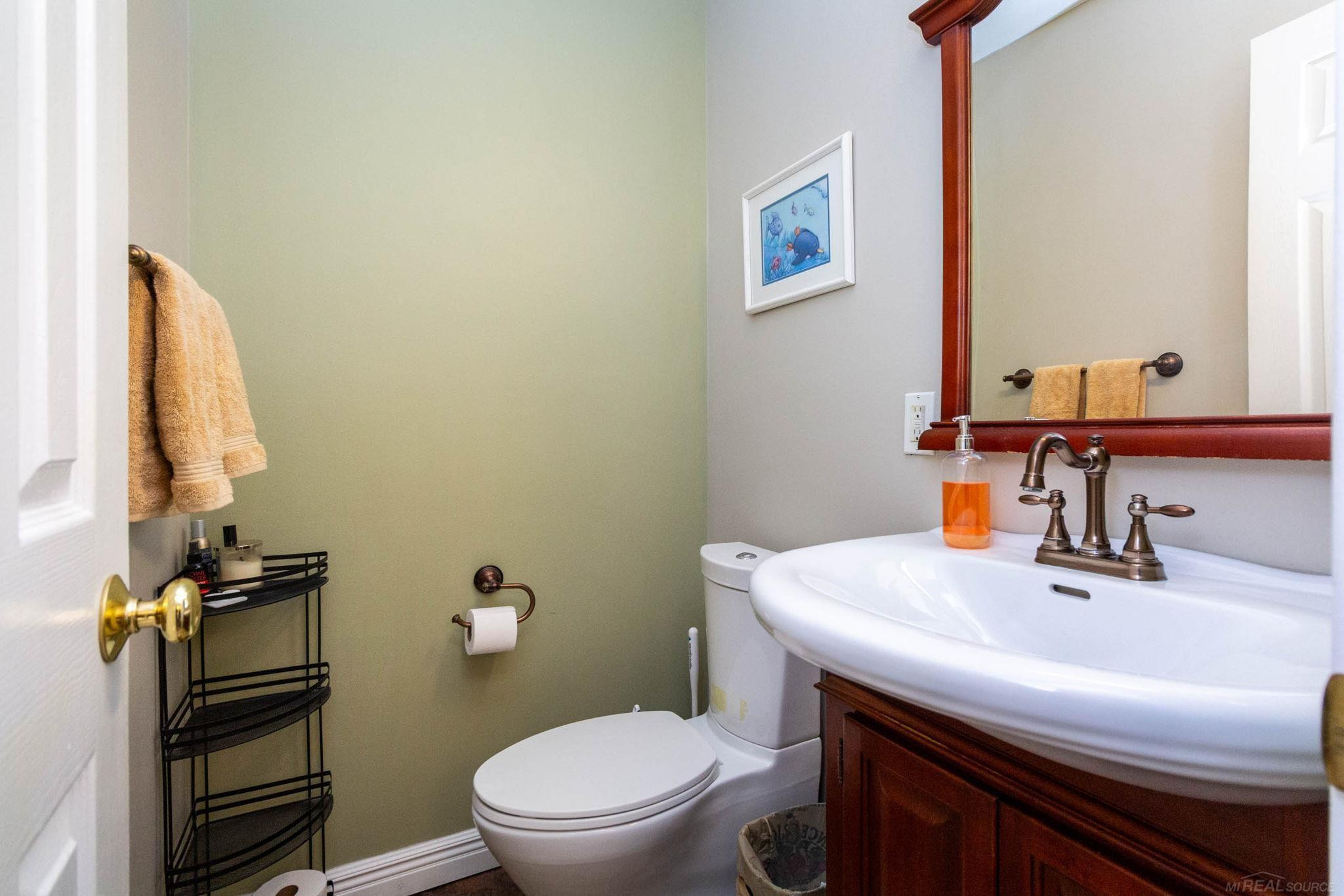 41995 King Edward Court, Clinton Twp, MI 48038 — Photo 23