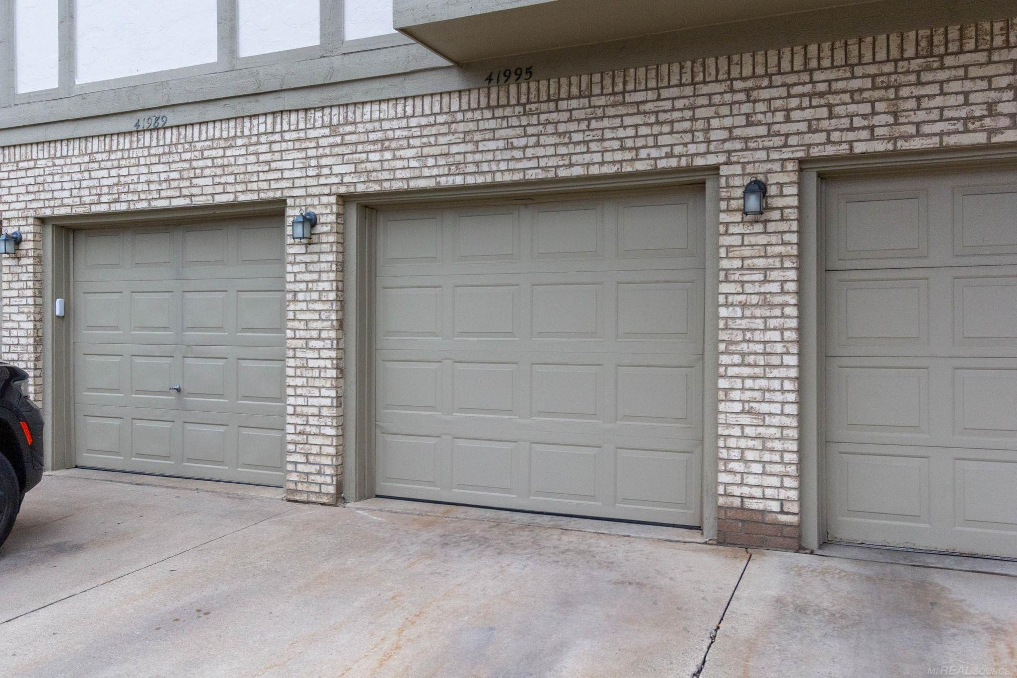 41995 King Edward Court, Clinton Twp, MI 48038 — Photo 33