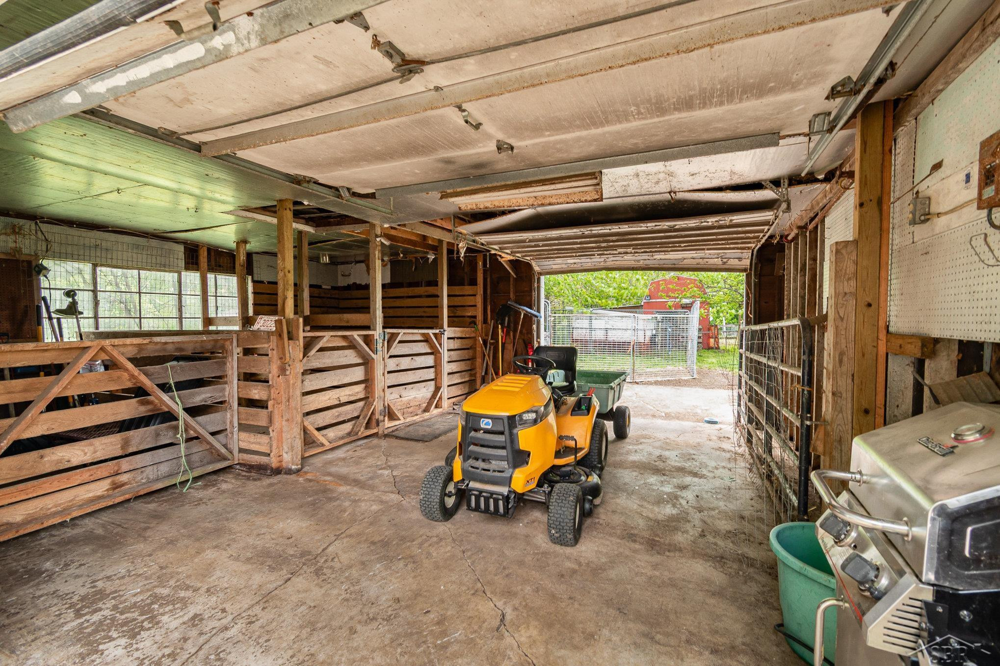 2430 S 4 Mile Road, Kawkawlin, MI 48631 — Photo 12