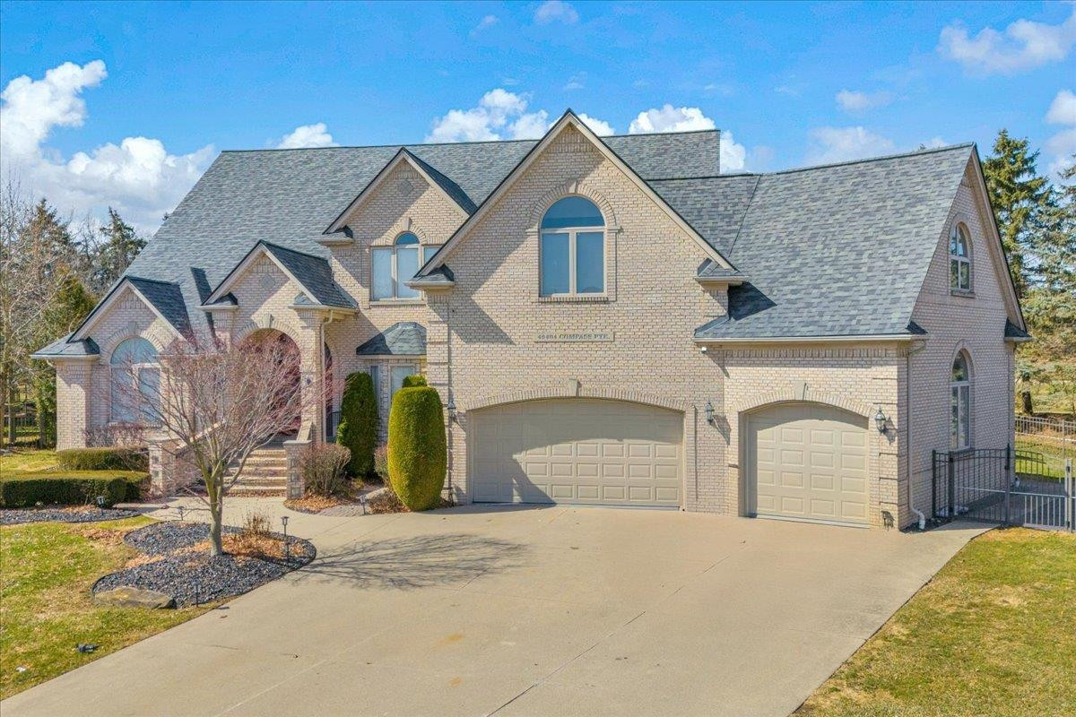 49404 Compass Point Drive, MI 48047