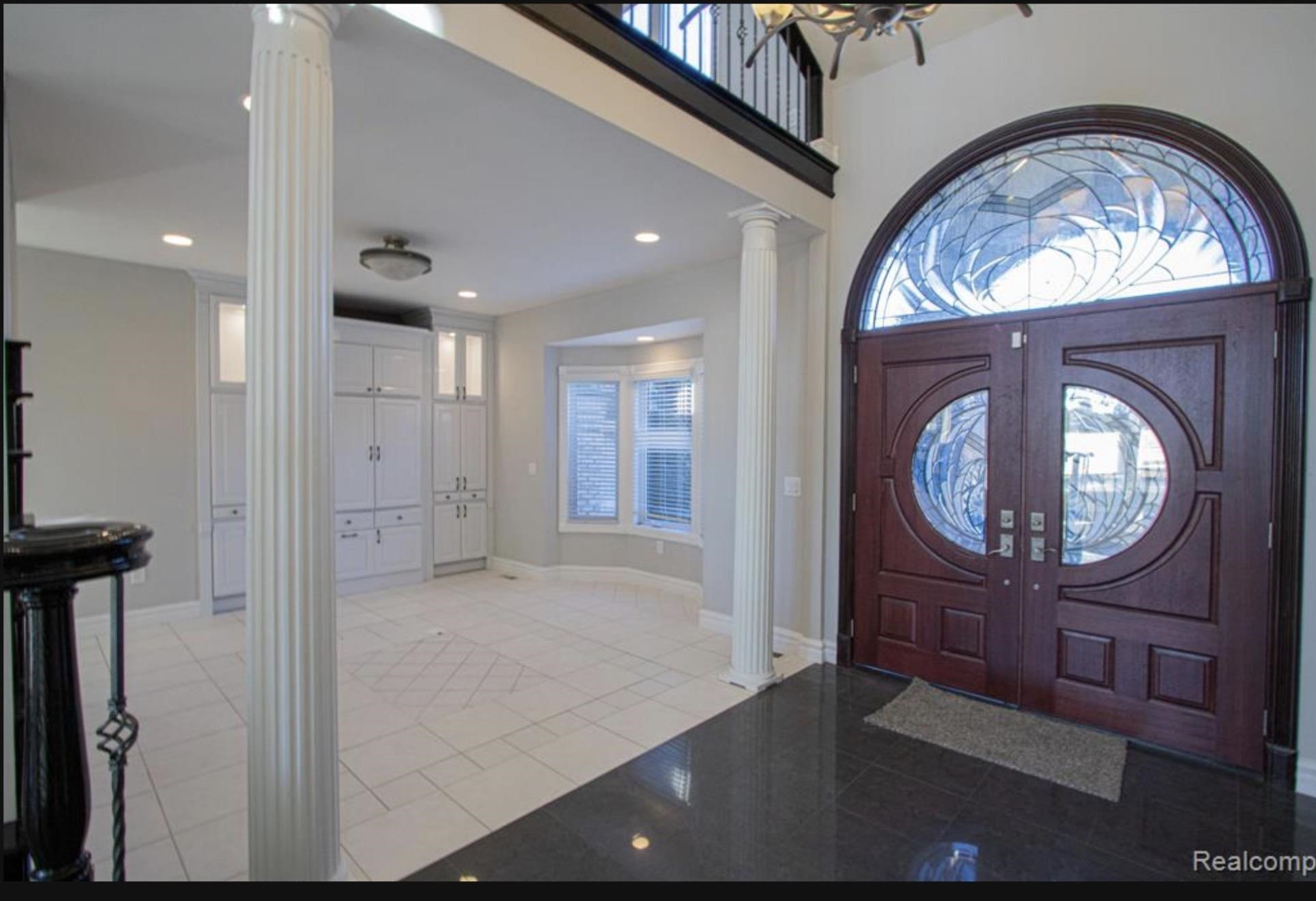 49404 Compass Point Drive, MI 48047 — Photo 11