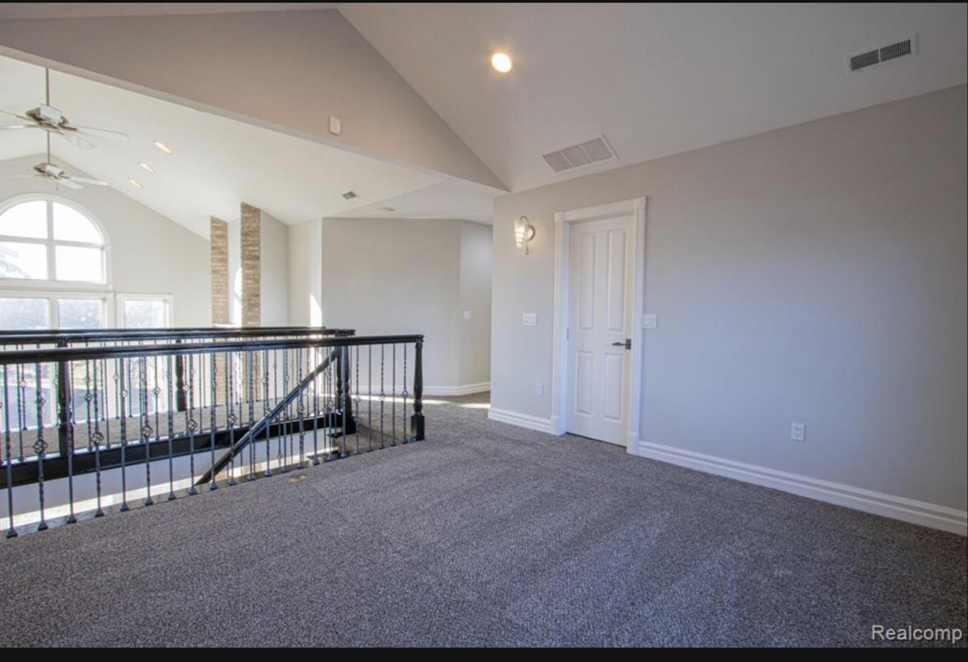 49404 Compass Point Drive, MI 48047 — Photo 28