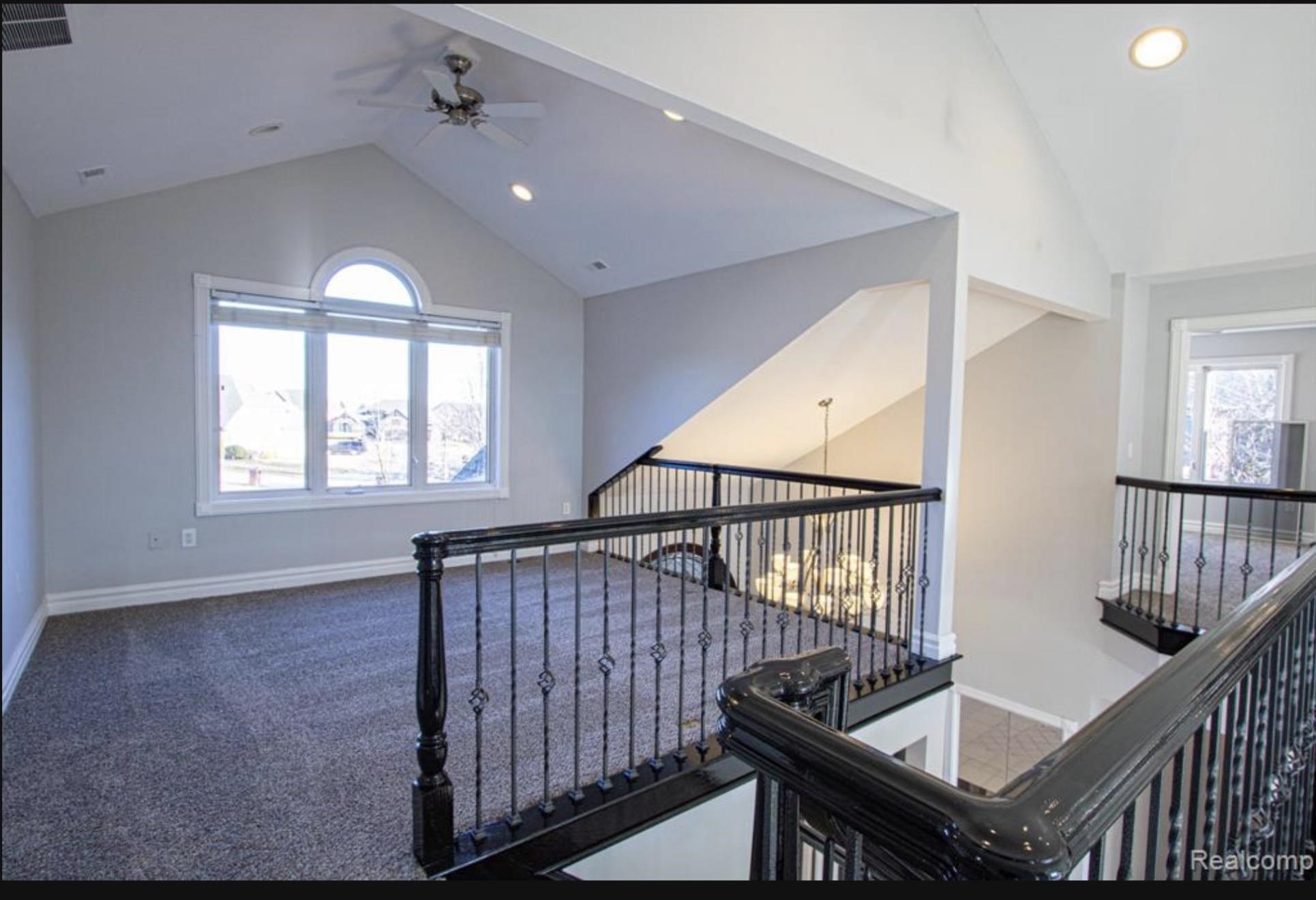 49404 Compass Point Drive, MI 48047 — Photo 31