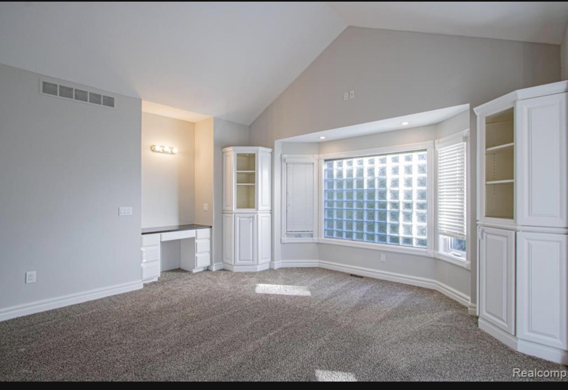49404 Compass Point Drive, MI 48047 — Photo 40