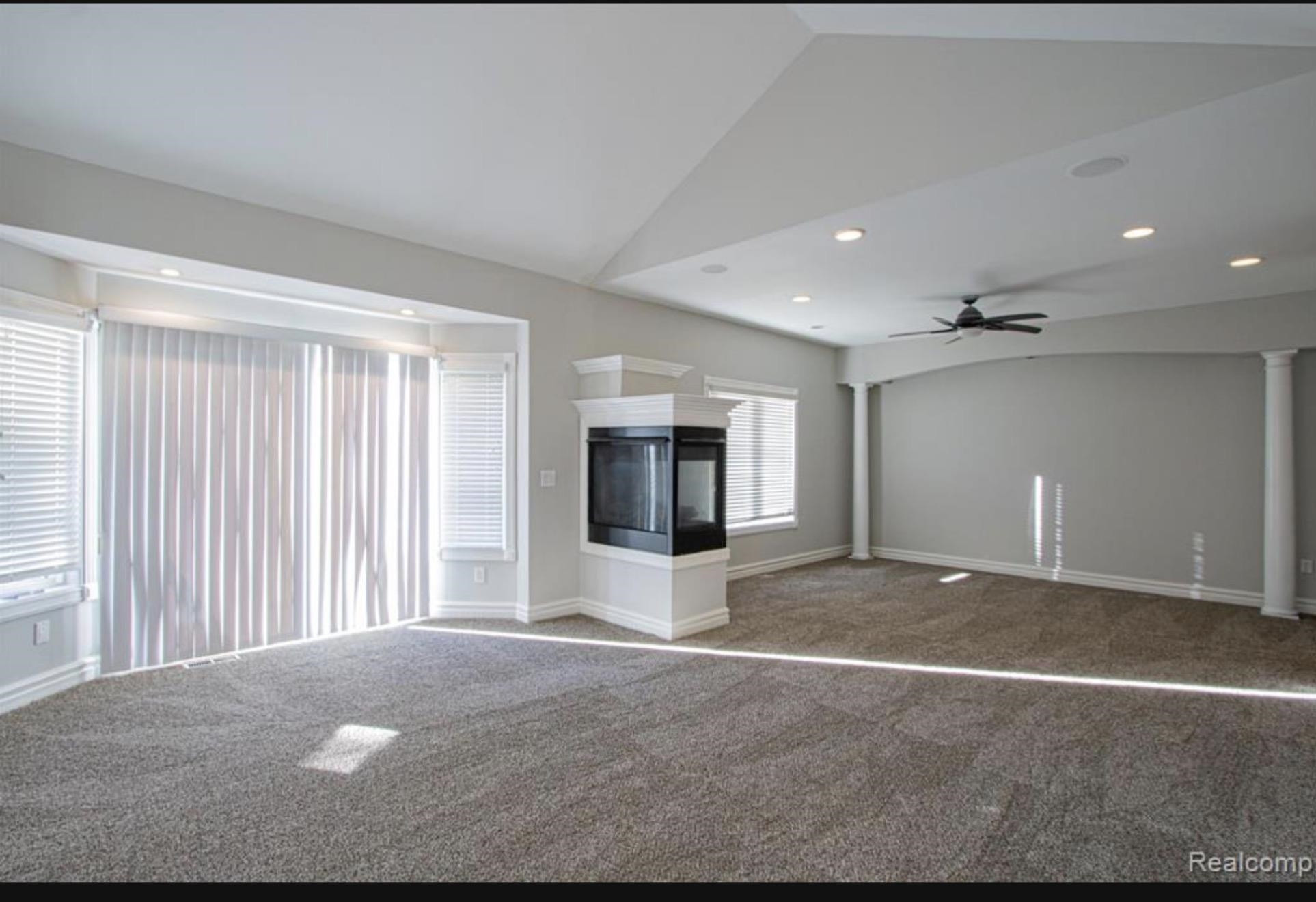 49404 Compass Point Drive, MI 48047 — Photo 41
