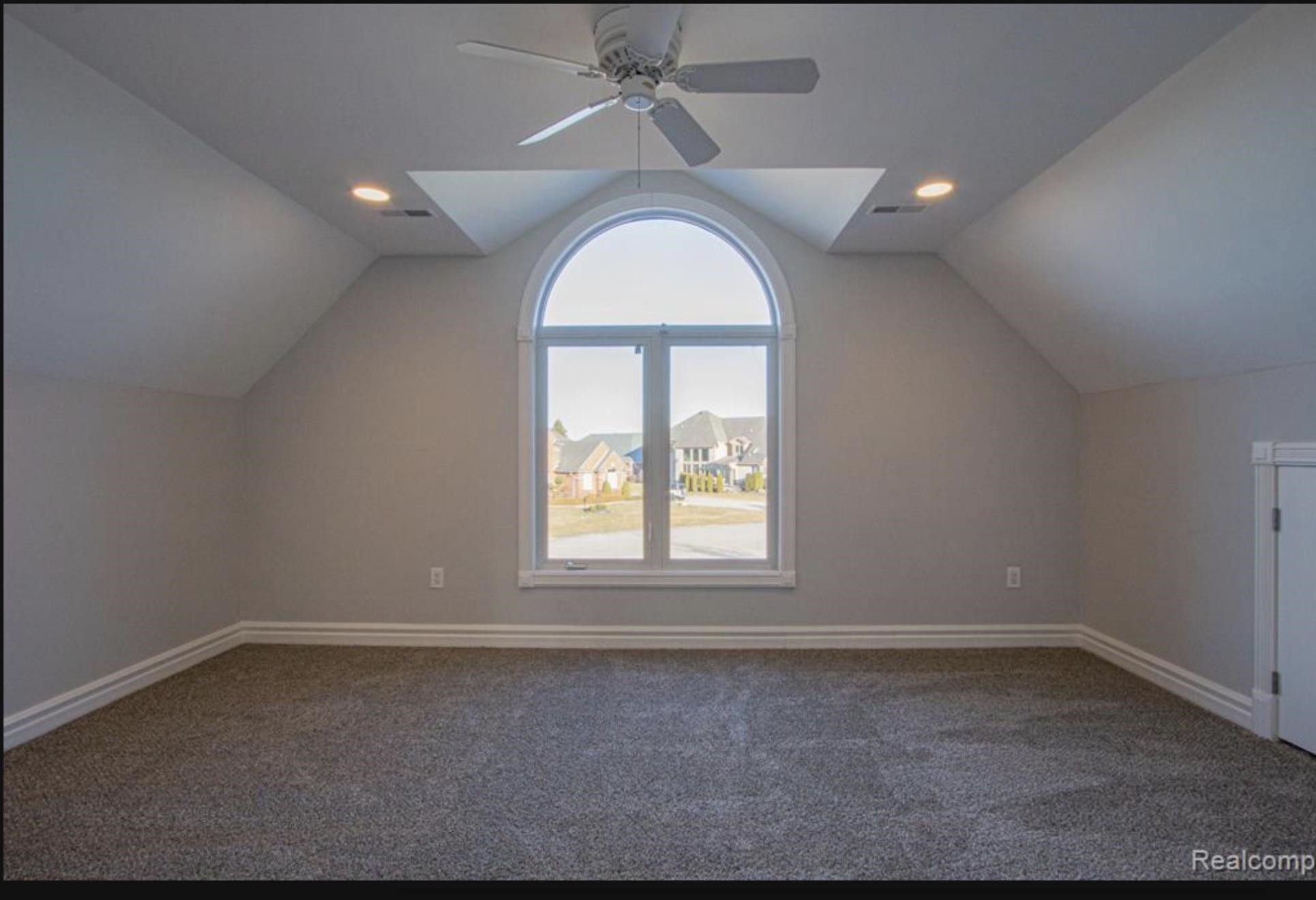 49404 Compass Point Drive, MI 48047 — Photo 44