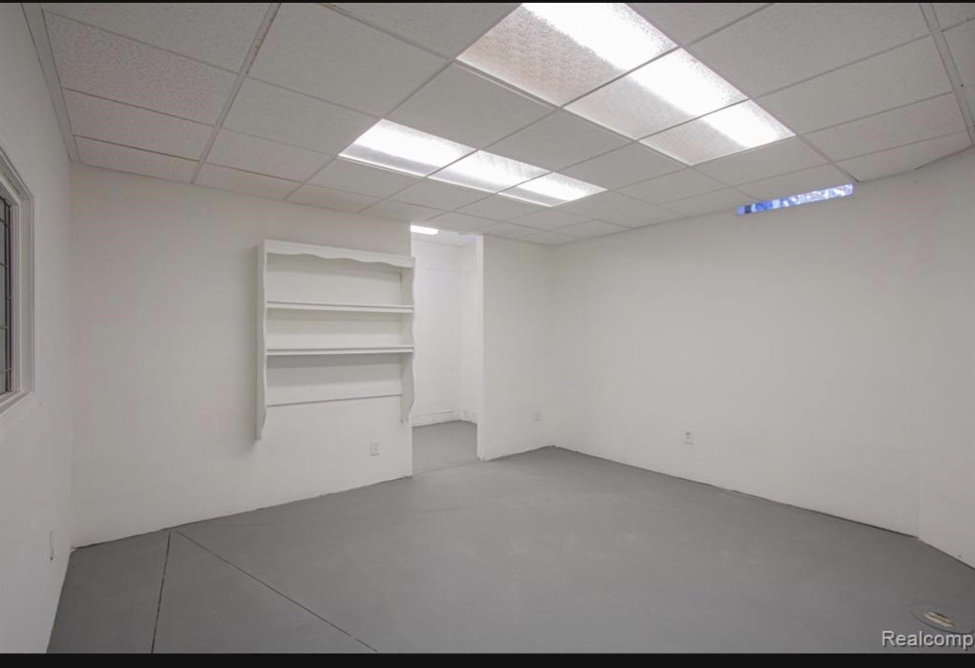 49404 Compass Point Drive, MI 48047 — Photo 67