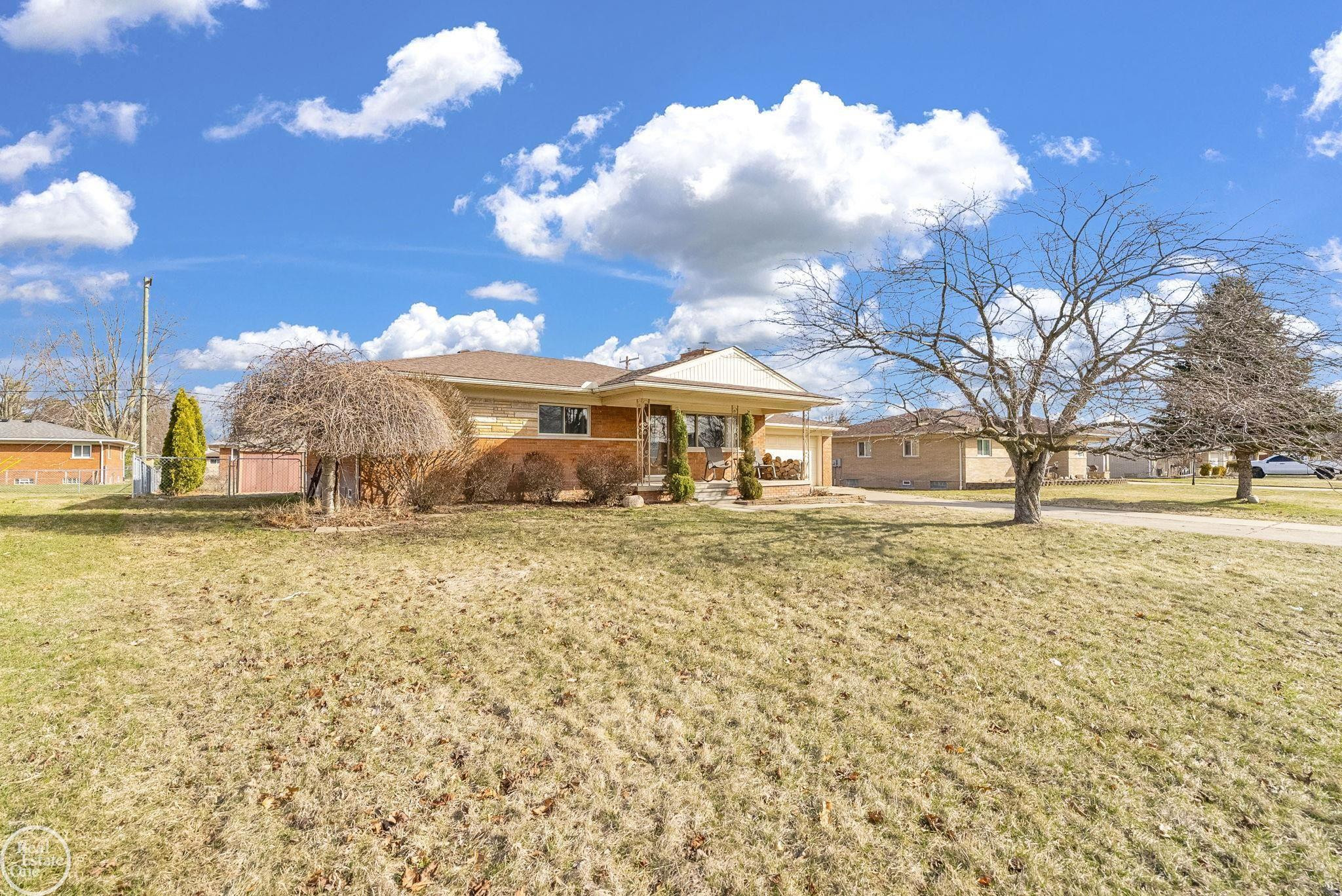 8133 Southfield Drive, Shelby Twp, MI 48316 — Photo 3