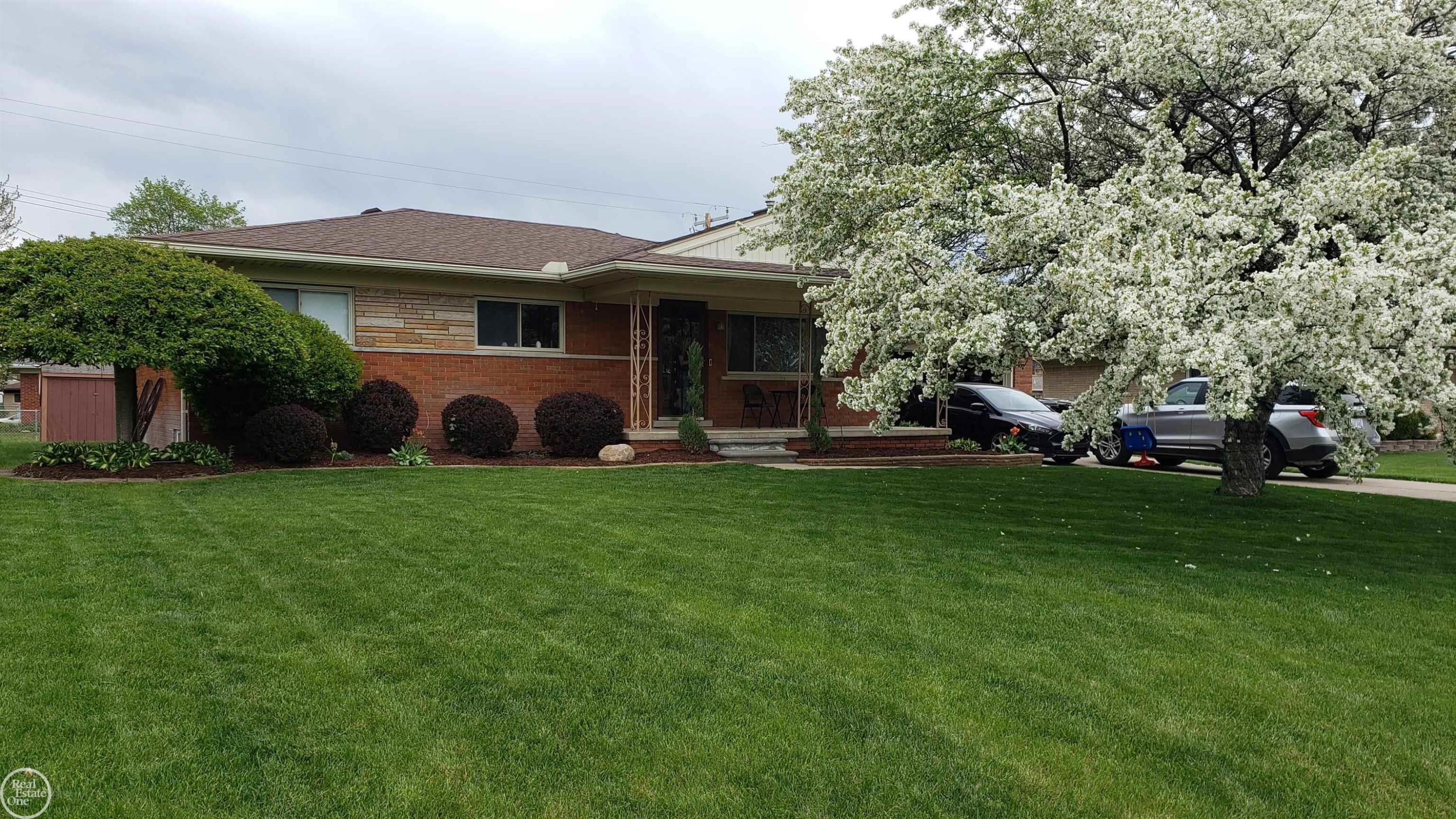 8133 Southfield Drive, Shelby Twp, MI 48316 — Photo 5