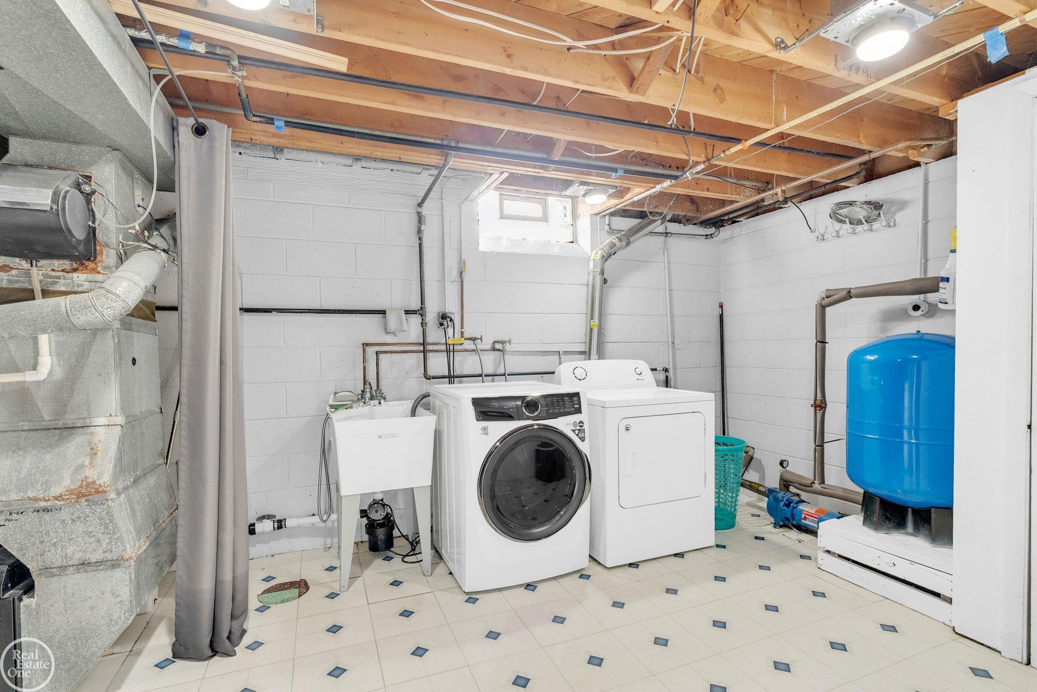 8133 Southfield Drive, Shelby Twp, MI 48316 — Photo 36