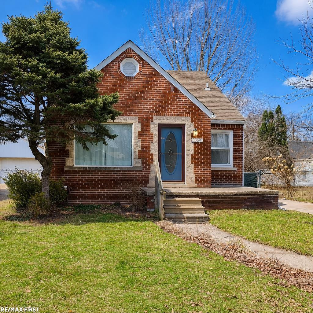 22844 Oakwood Avenue, Eastpointe, MI 48021 — front exterior