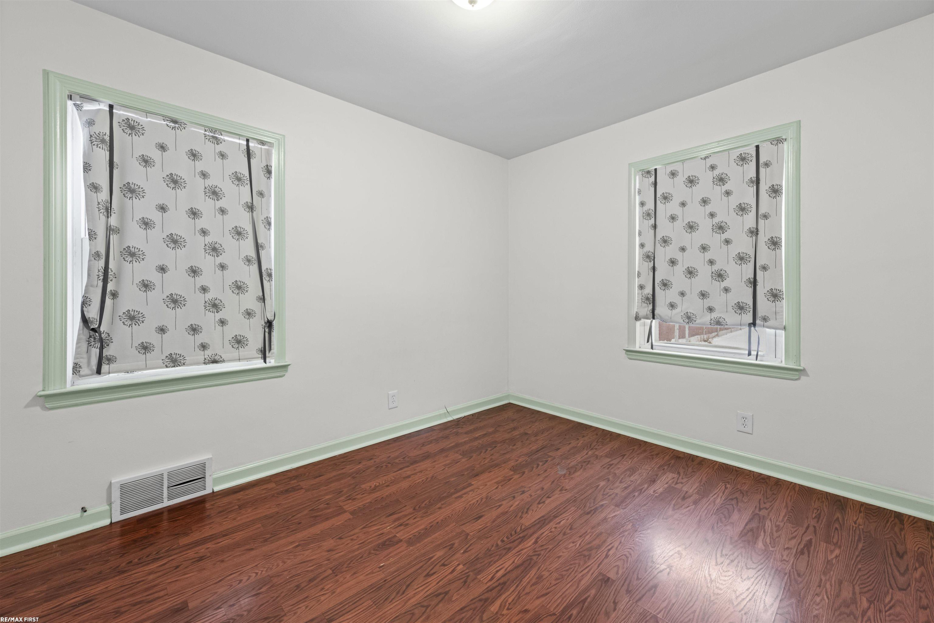 22844 Oakwood Avenue, Eastpointe, MI 48021 — Photo 7