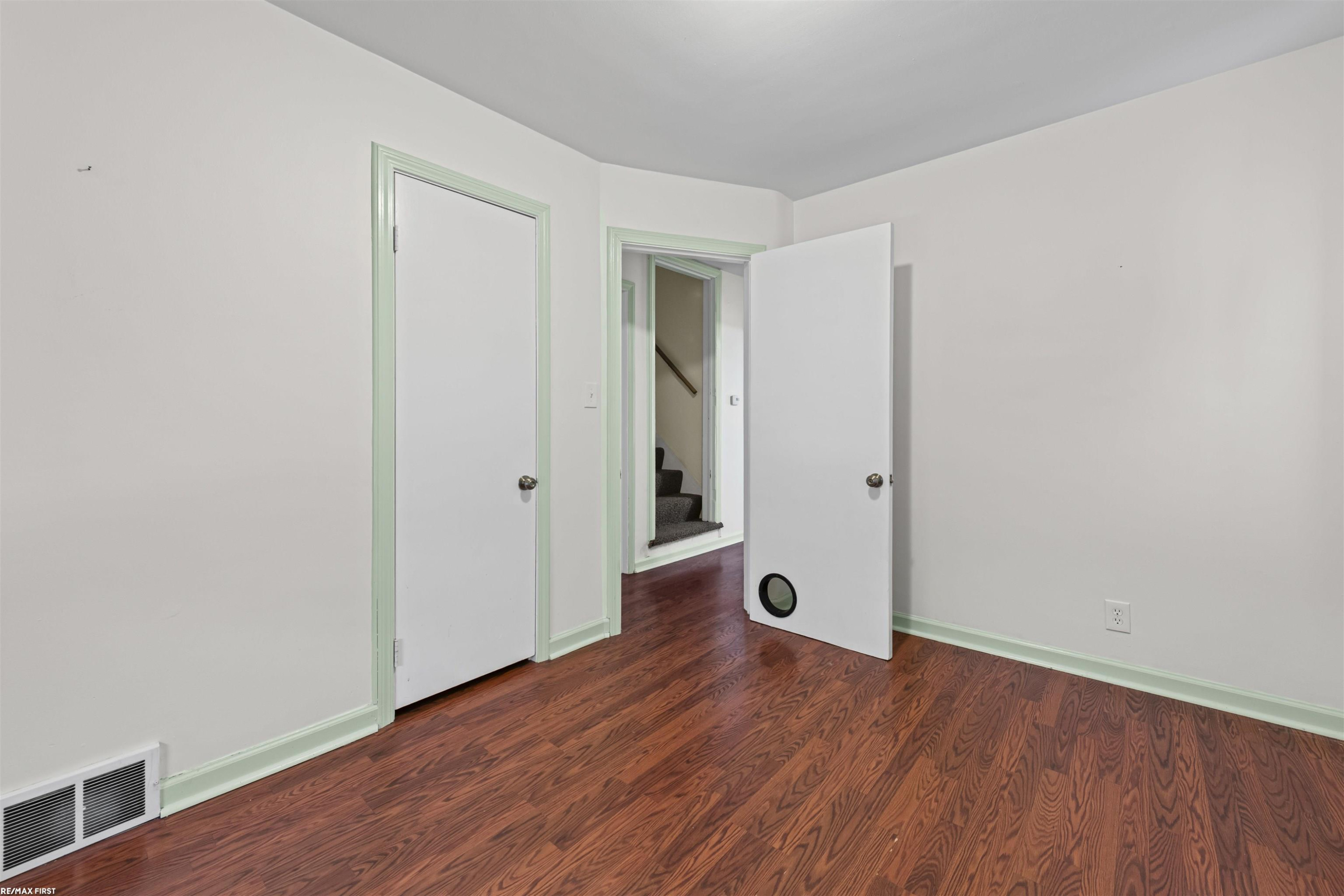 22844 Oakwood Avenue, Eastpointe, MI 48021 — Photo 8