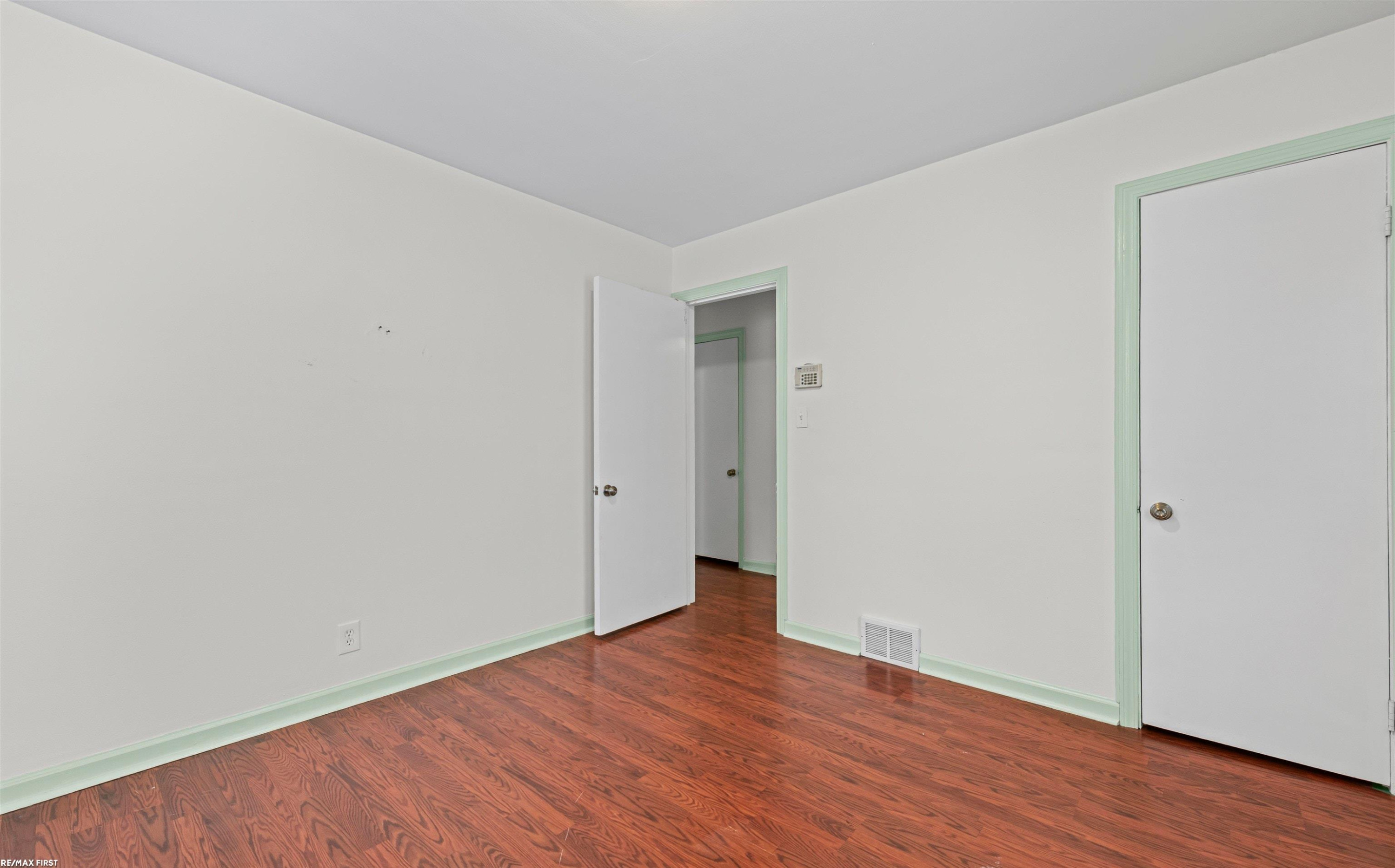 22844 Oakwood Avenue, Eastpointe, MI 48021 — Photo 10