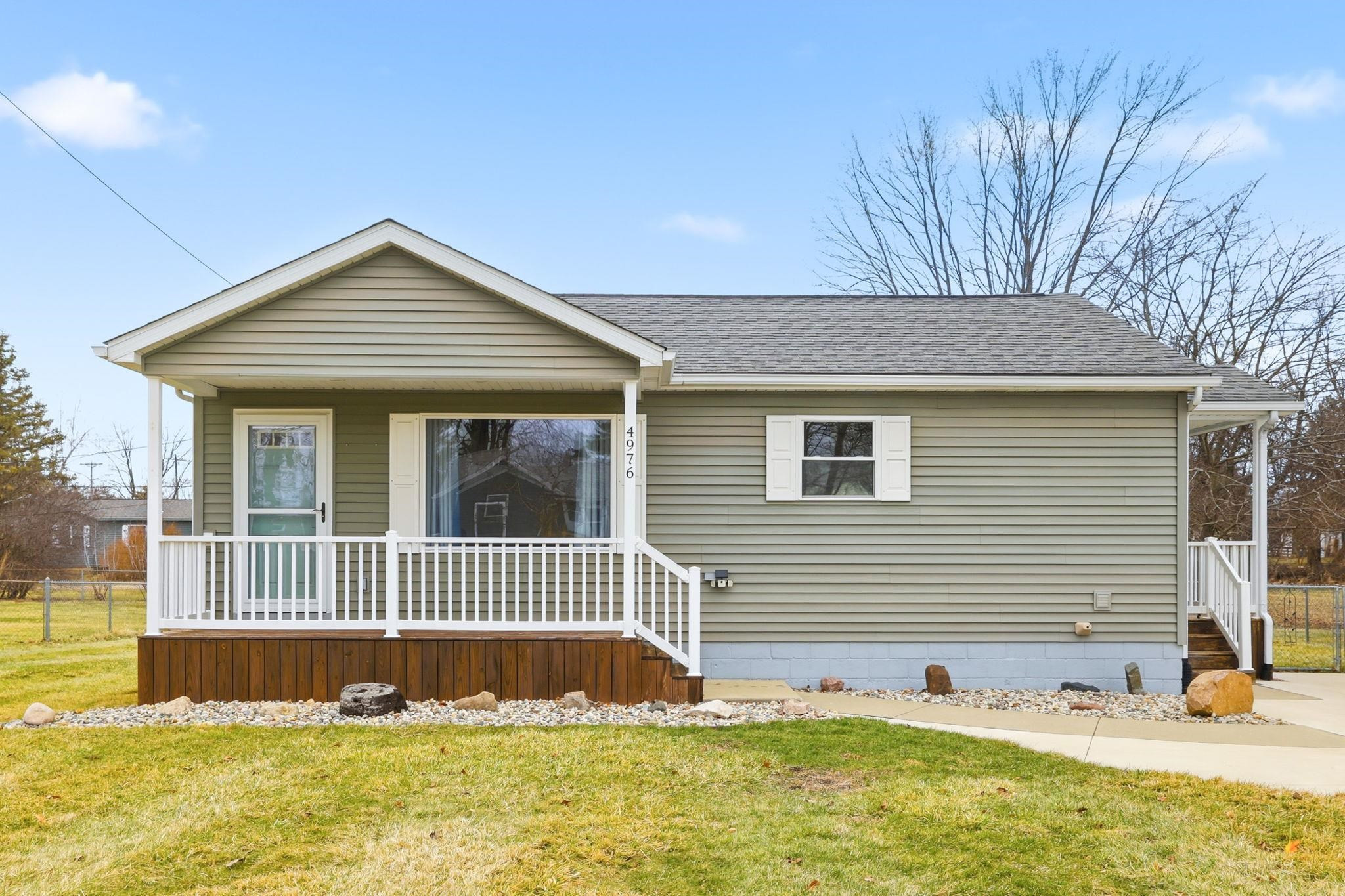 4976 W Center Street, Millington, MI 48746 — front exterior