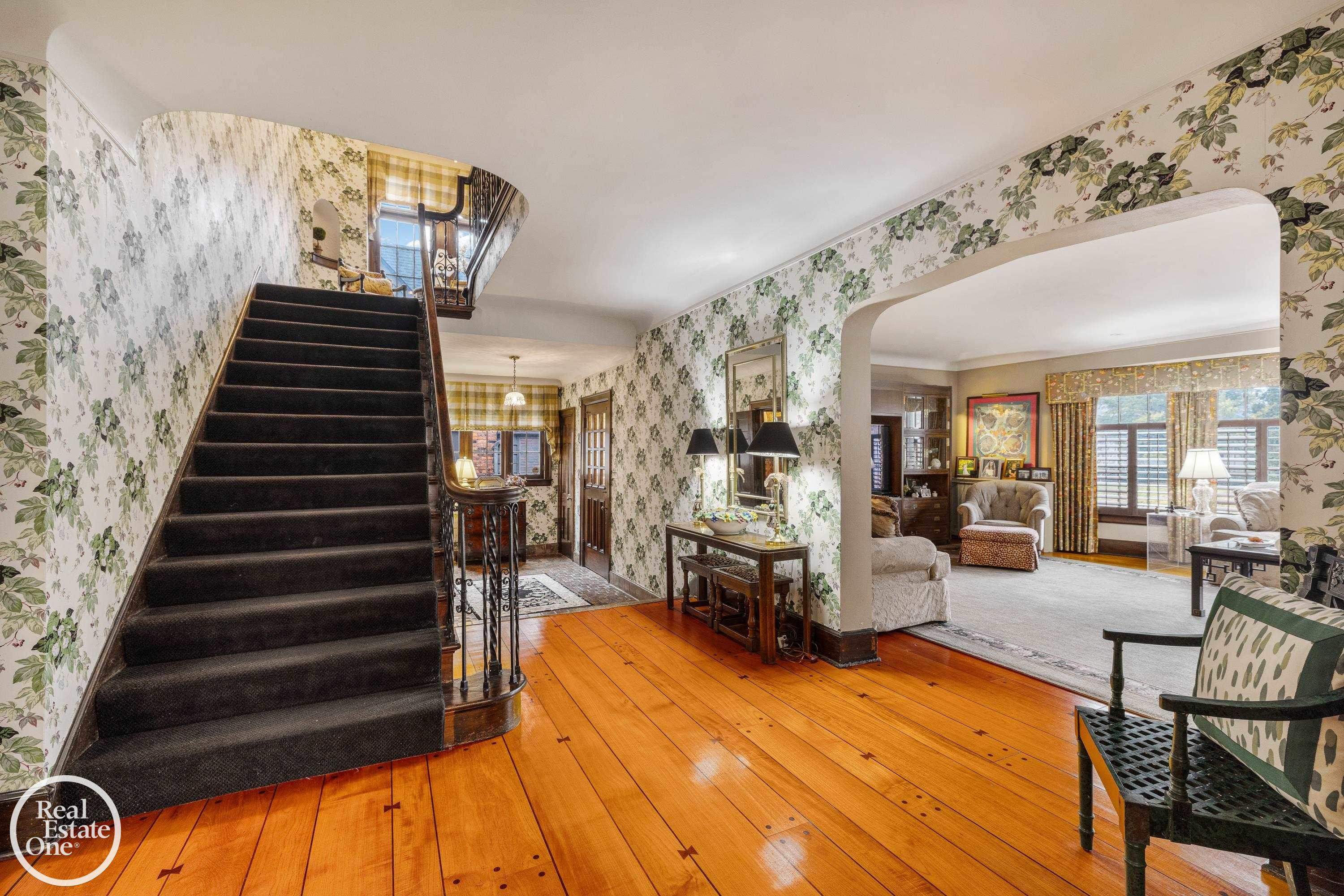 467 University Place, Grosse Pointe, MI 48230 — Photo 4
