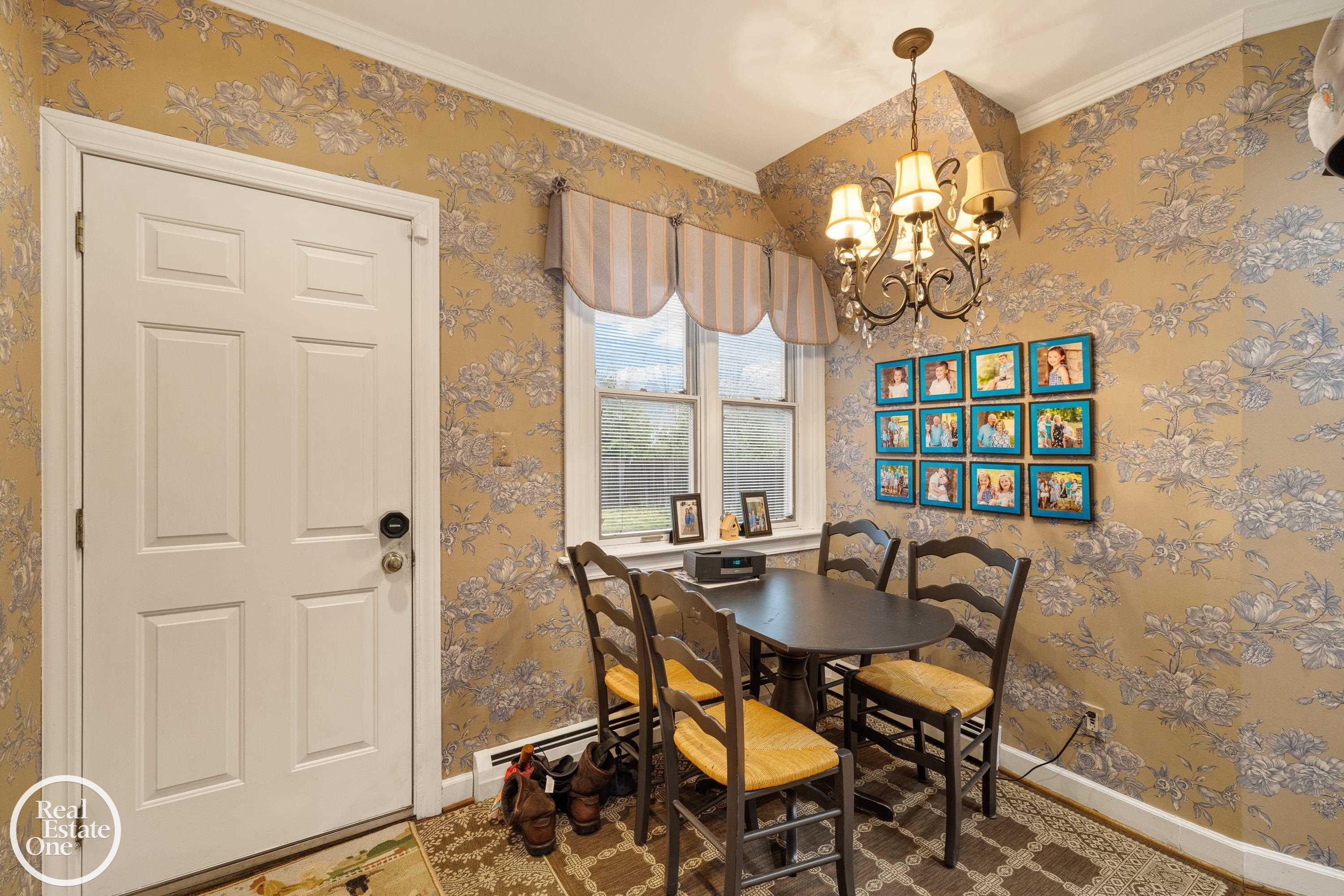 467 University Place, Grosse Pointe, MI 48230 — Photo 31