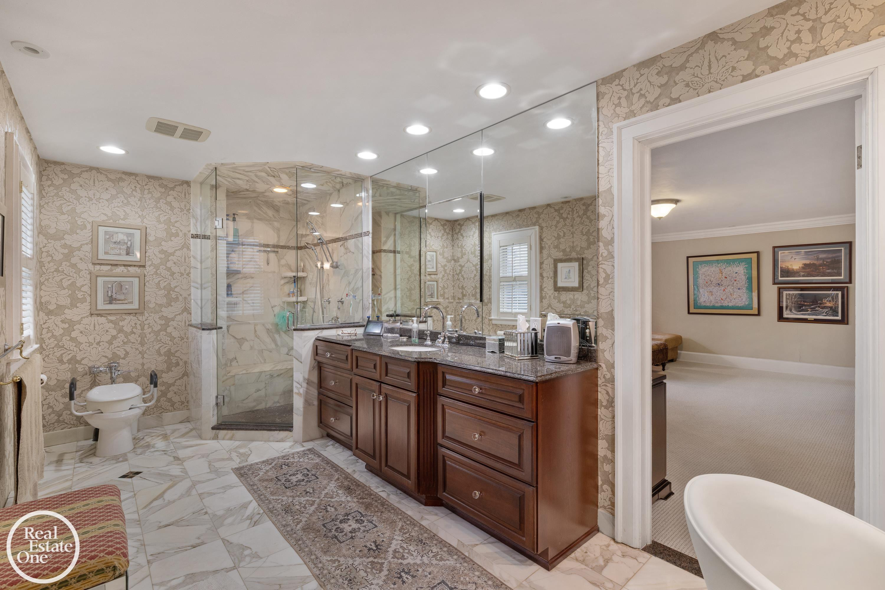 467 University Place, Grosse Pointe, MI 48230 — Photo 35