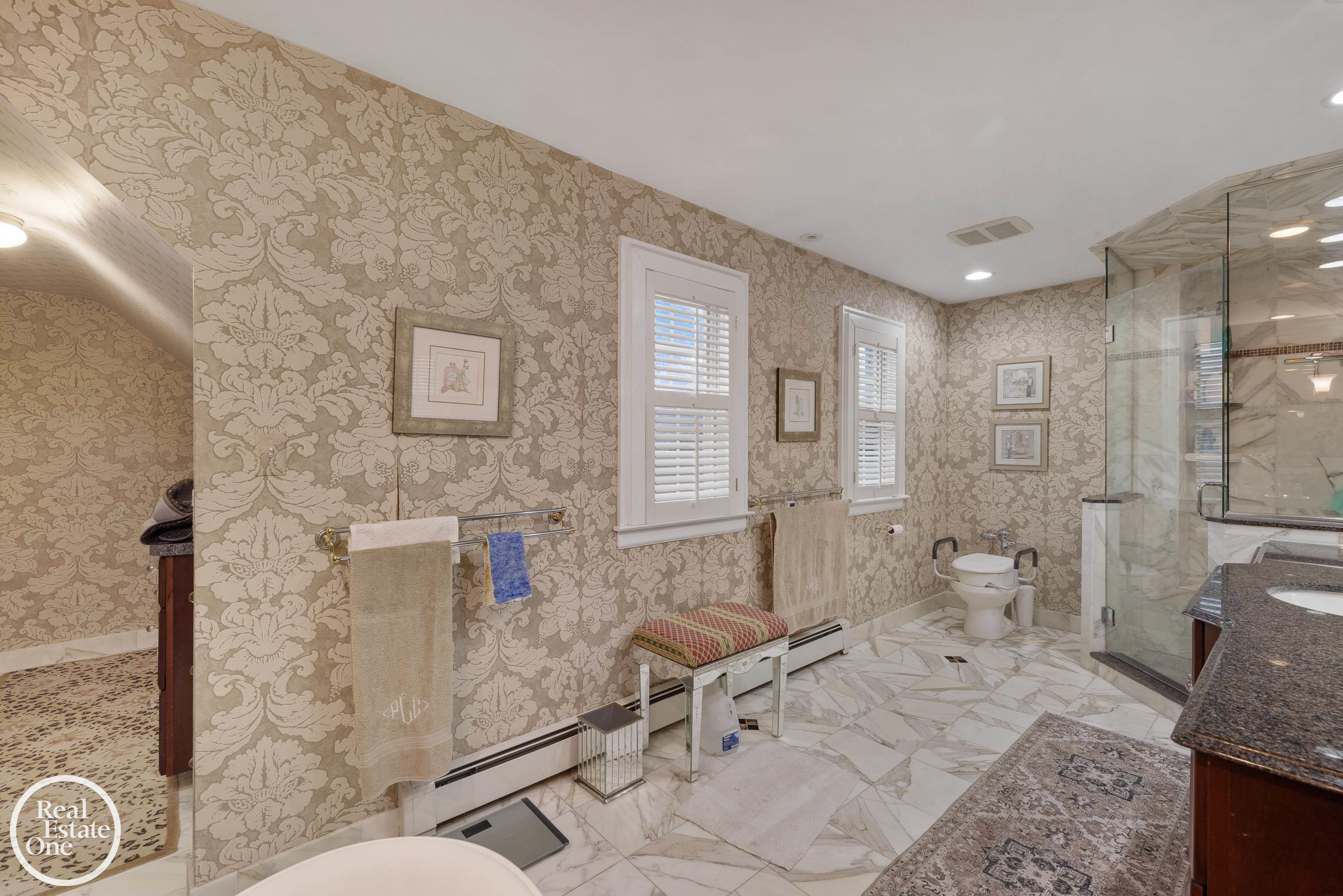467 University Place, Grosse Pointe, MI 48230 — Photo 37
