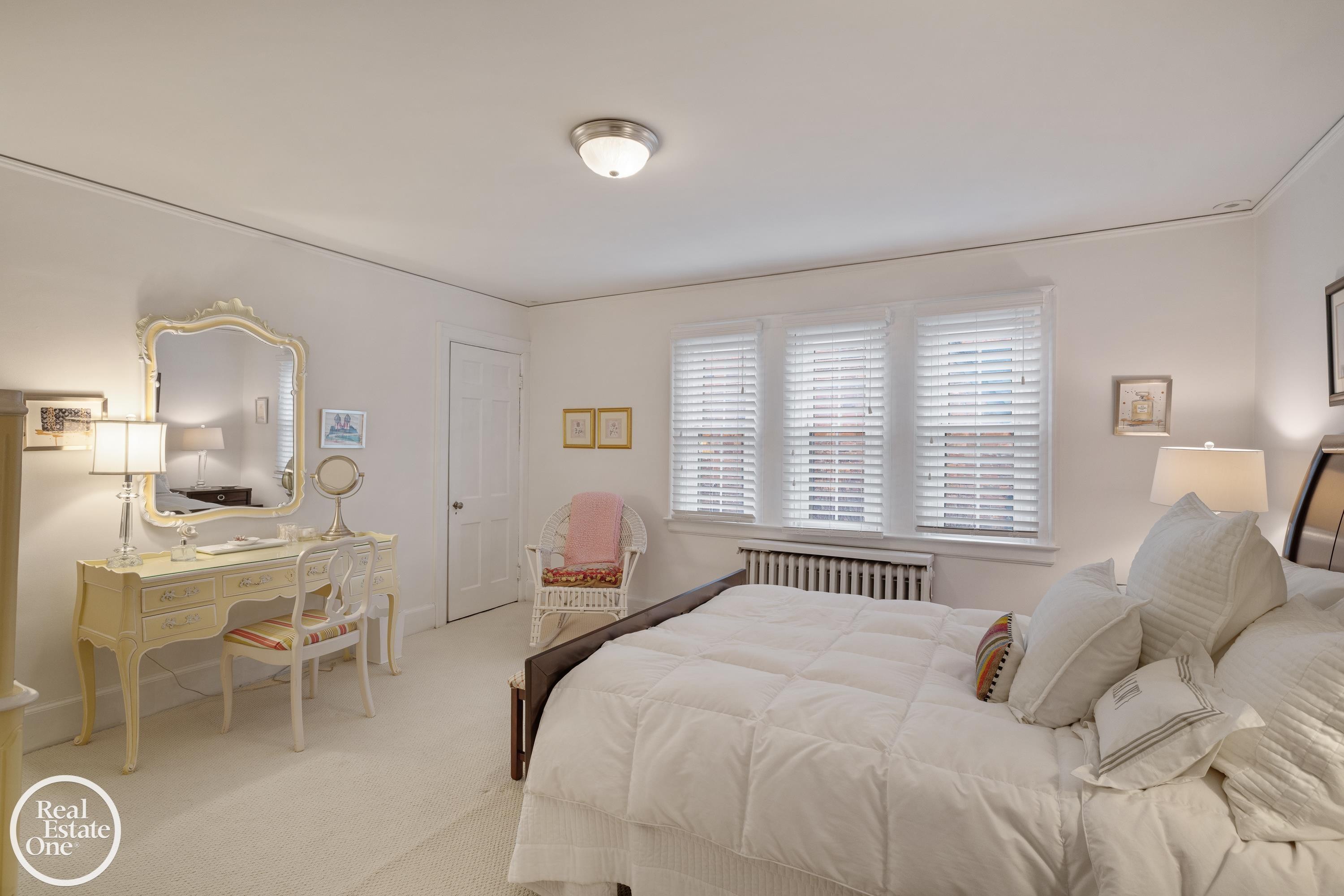467 University Place, Grosse Pointe, MI 48230 — Photo 41
