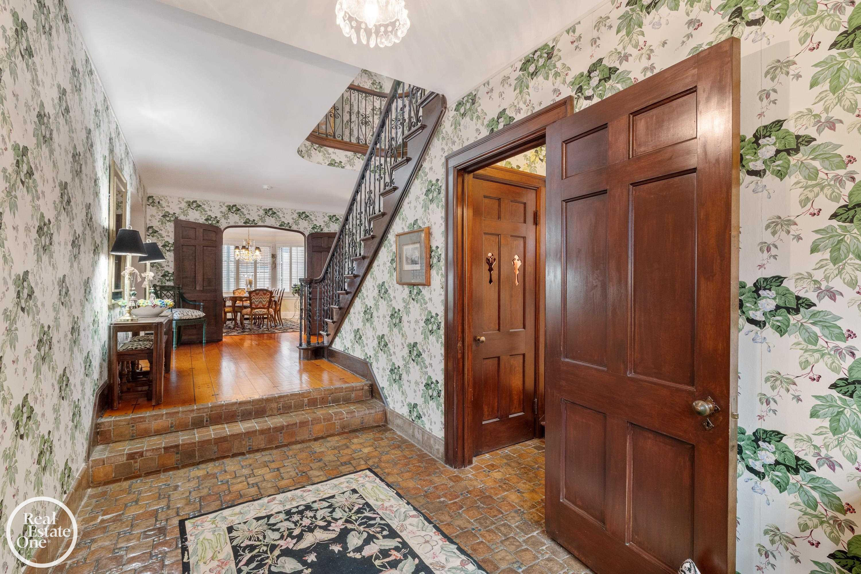 467 University Place, Grosse Pointe, MI 48230 — Photo 60