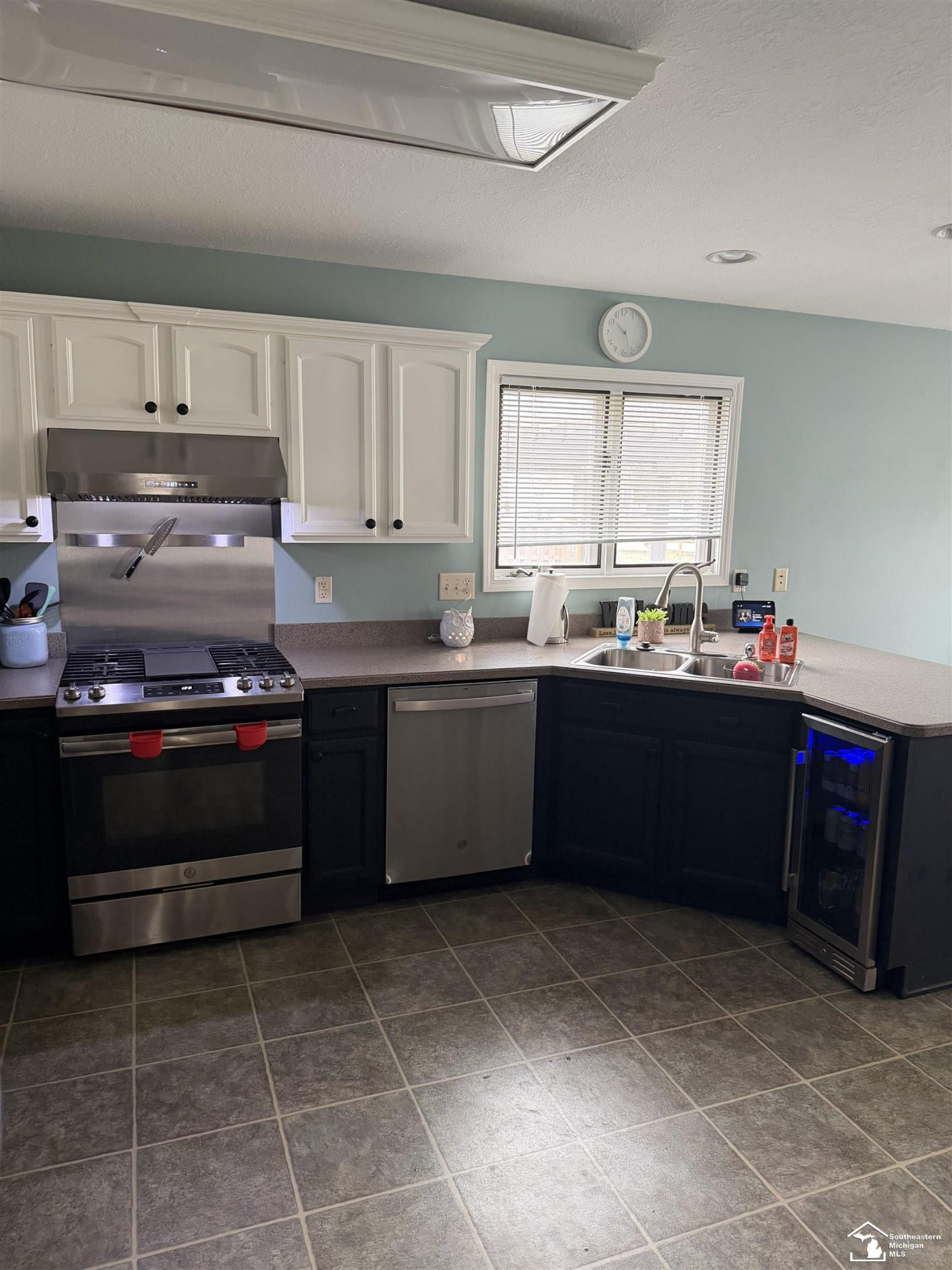 945 Santa Fe Court, Temperance, MI 48182 — Photo 11