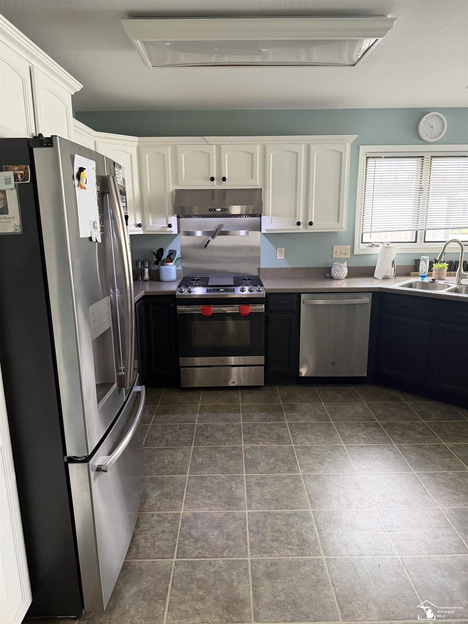945 Santa Fe Court, Temperance, MI 48182 — Photo 12
