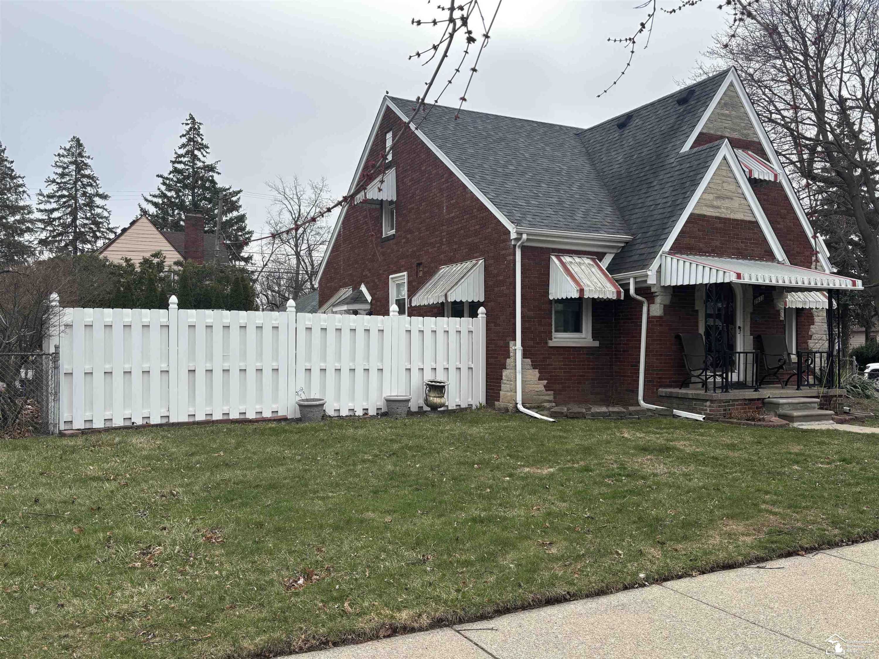 2933 Fort Park Avenue, Lincoln Park, MI 48146 — Photo 2