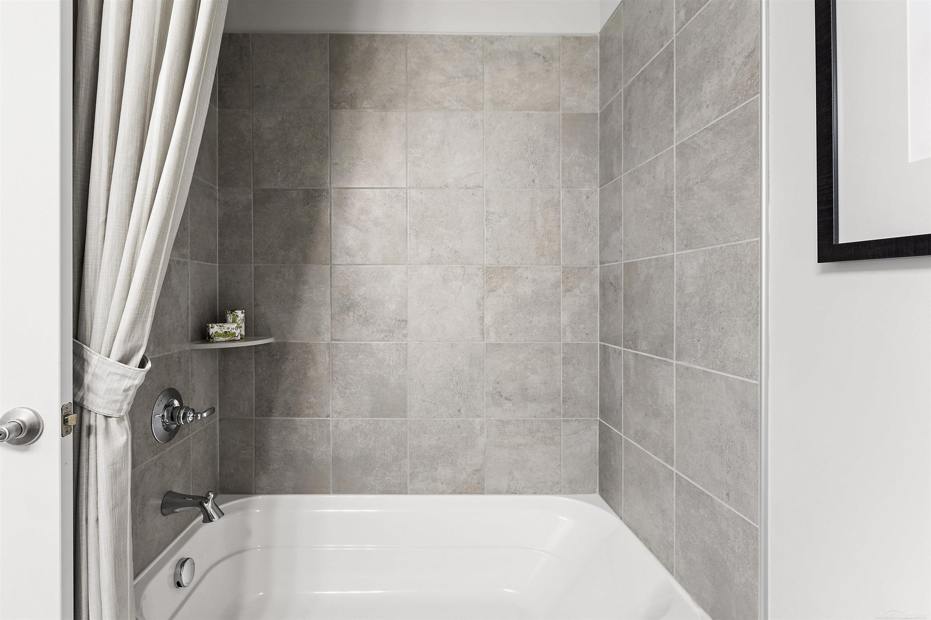 3660 Chatham Place Place, 14, Brighton, MI 48114 — Photo 41