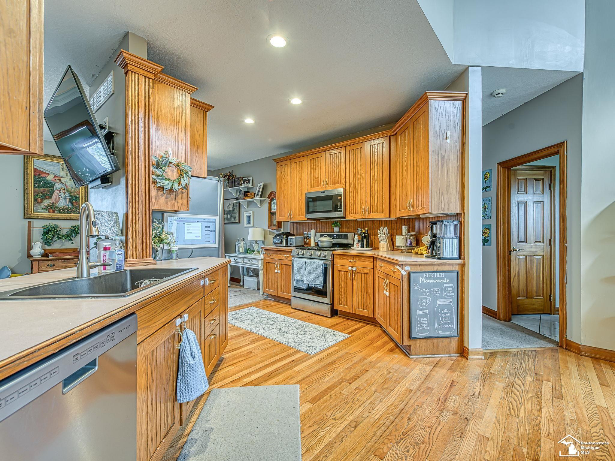 7611 Michelle Street, Monroe, MI 48162 — Photo 6