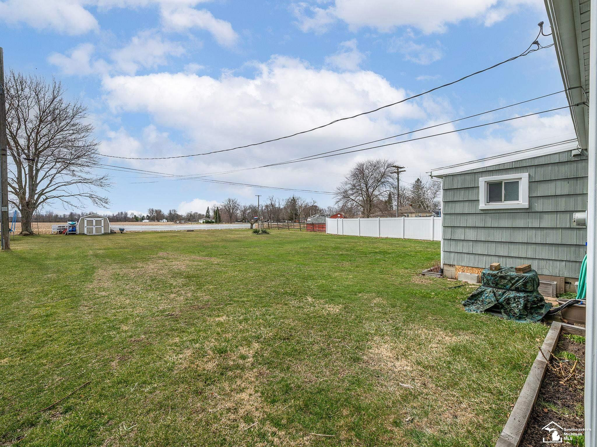 365 Sidney Street, Dundee, MI 48131 — Photo 32