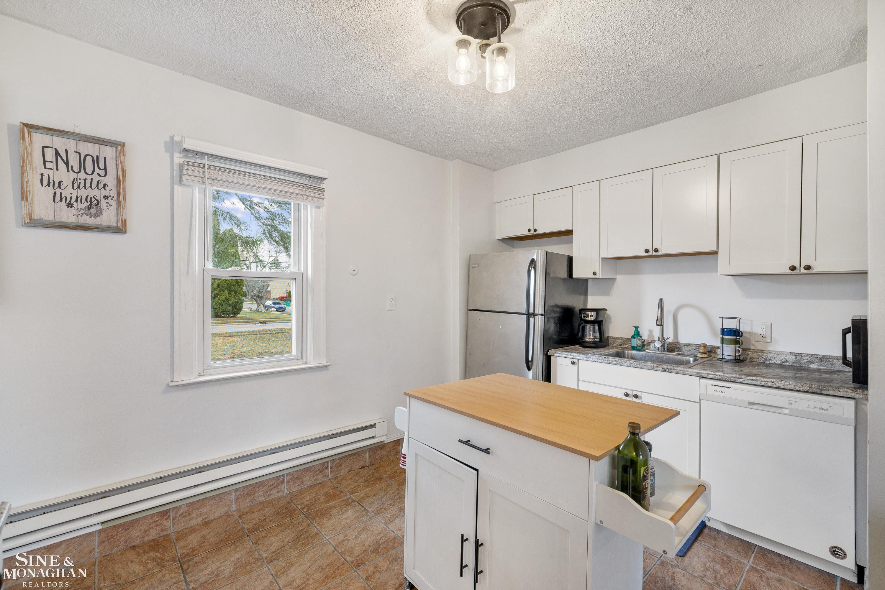 21910 Elizabeth Street, Saint Clair Shores, MI 48080 — Photo 11
