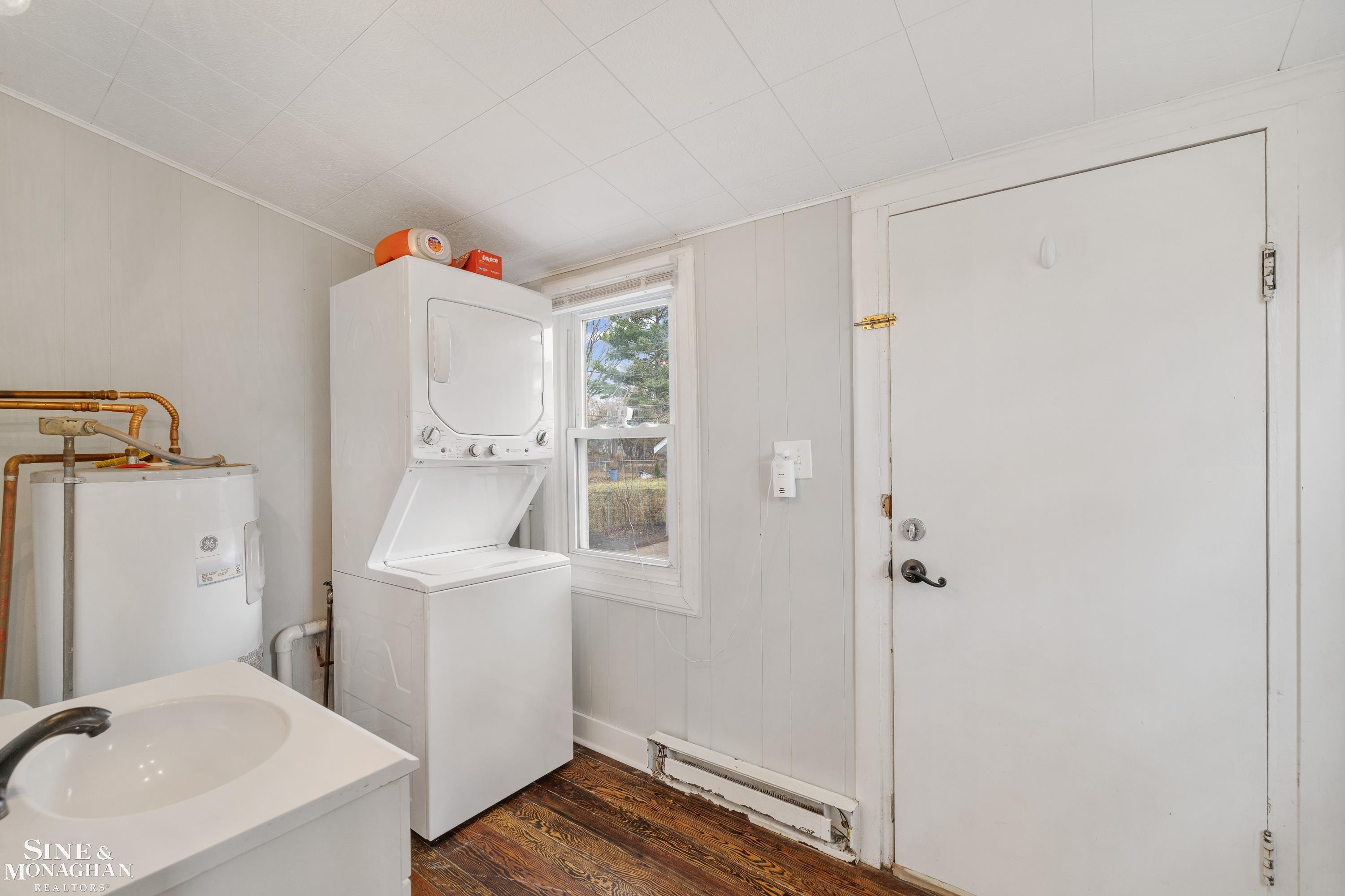 21910 Elizabeth Street, Saint Clair Shores, MI 48080 — Photo 14